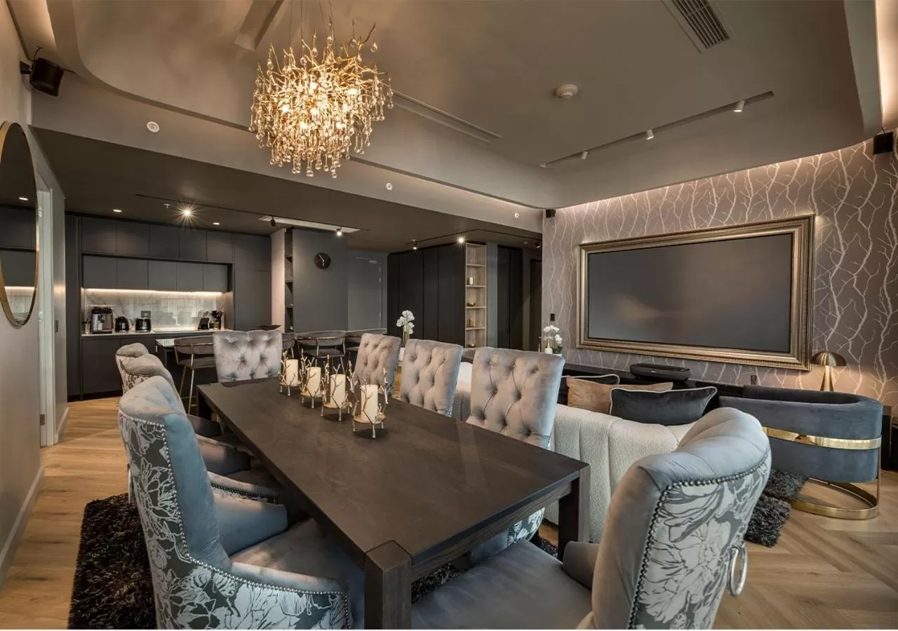 Executive Suite in The Rockefeller Hotel by NEWMARK