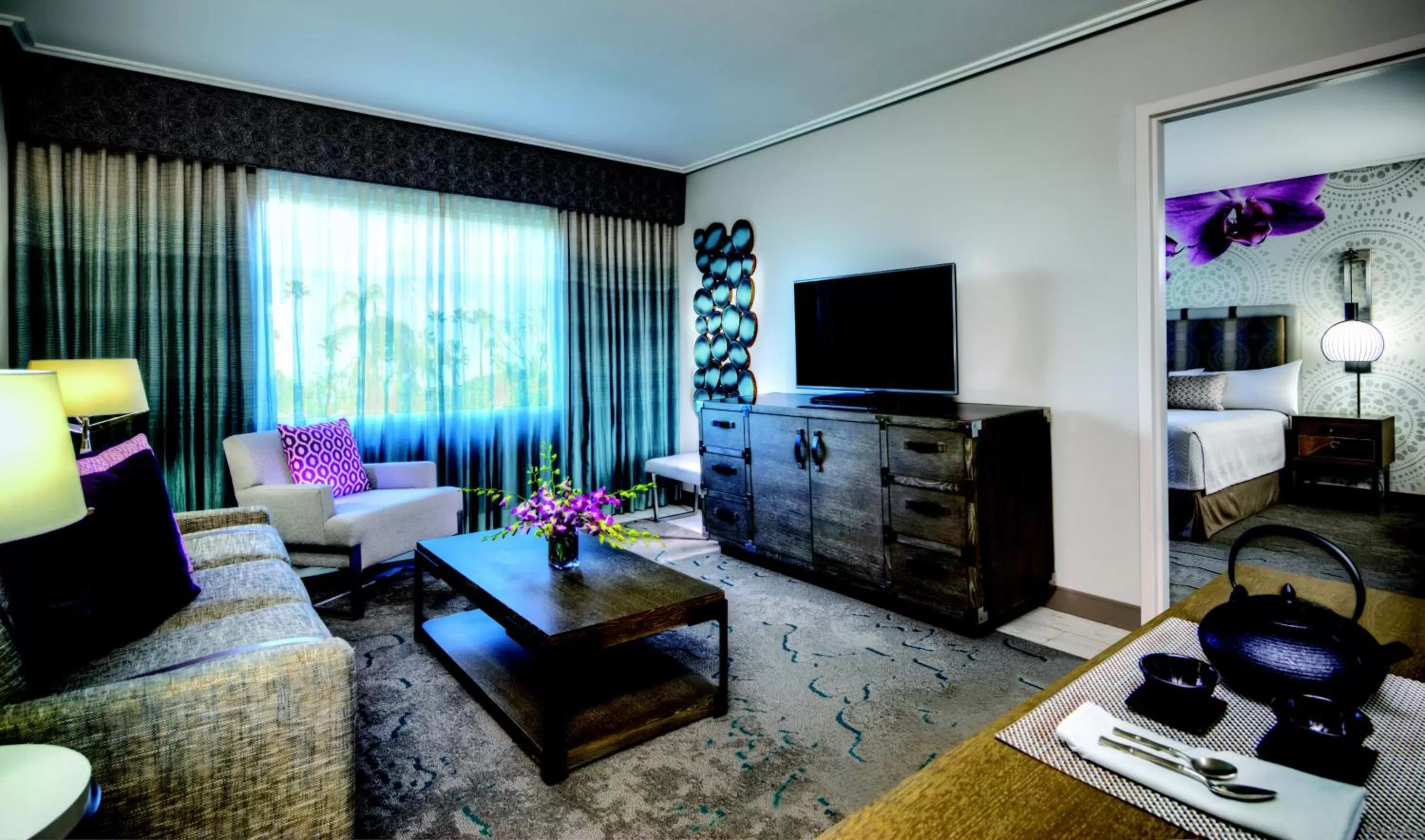 King Suite (Includes FREE^ Universal Express Unlimited) in Universal's Loews Royal Pacific Resort