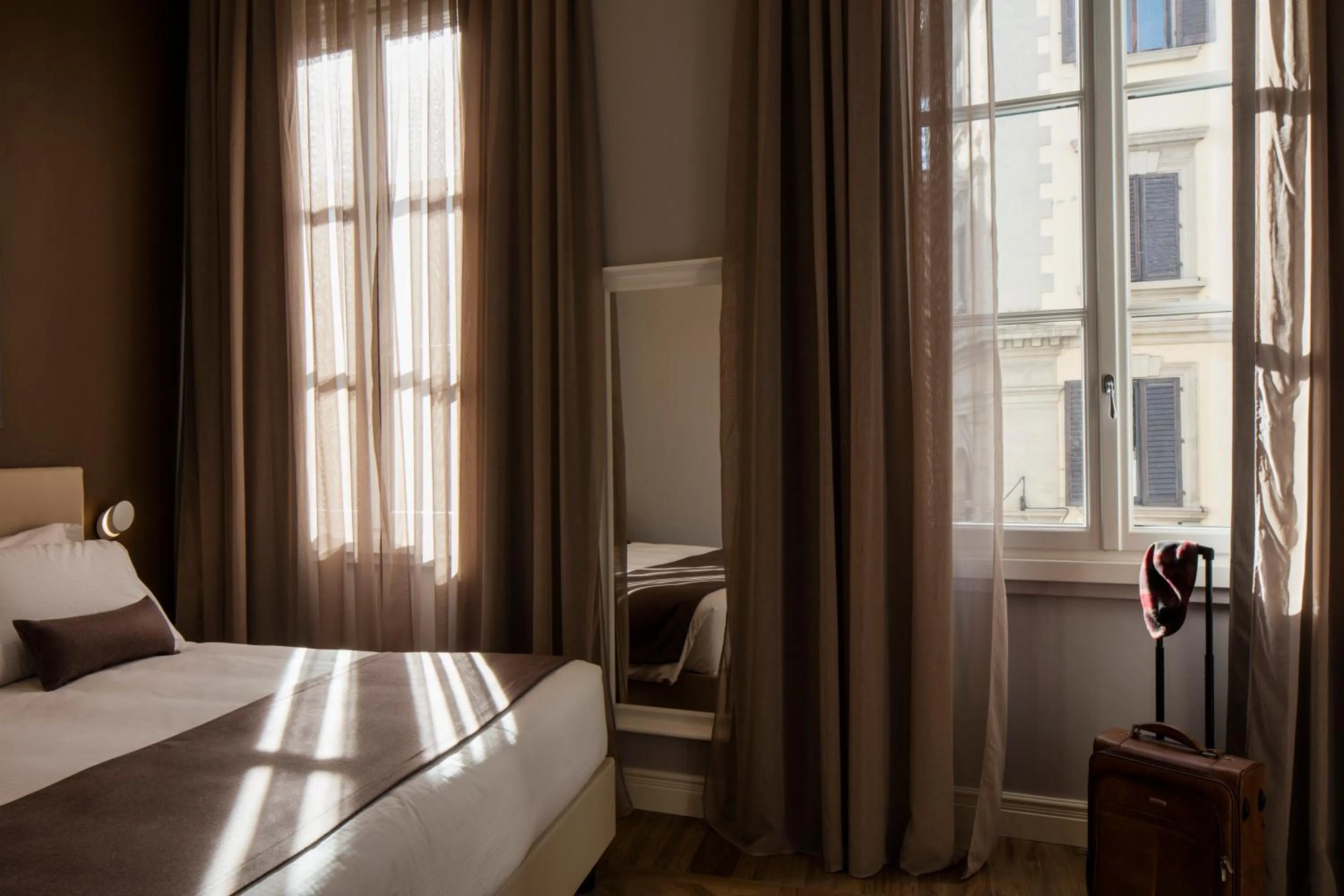 Deluxe Double Room in The Frame Hotel