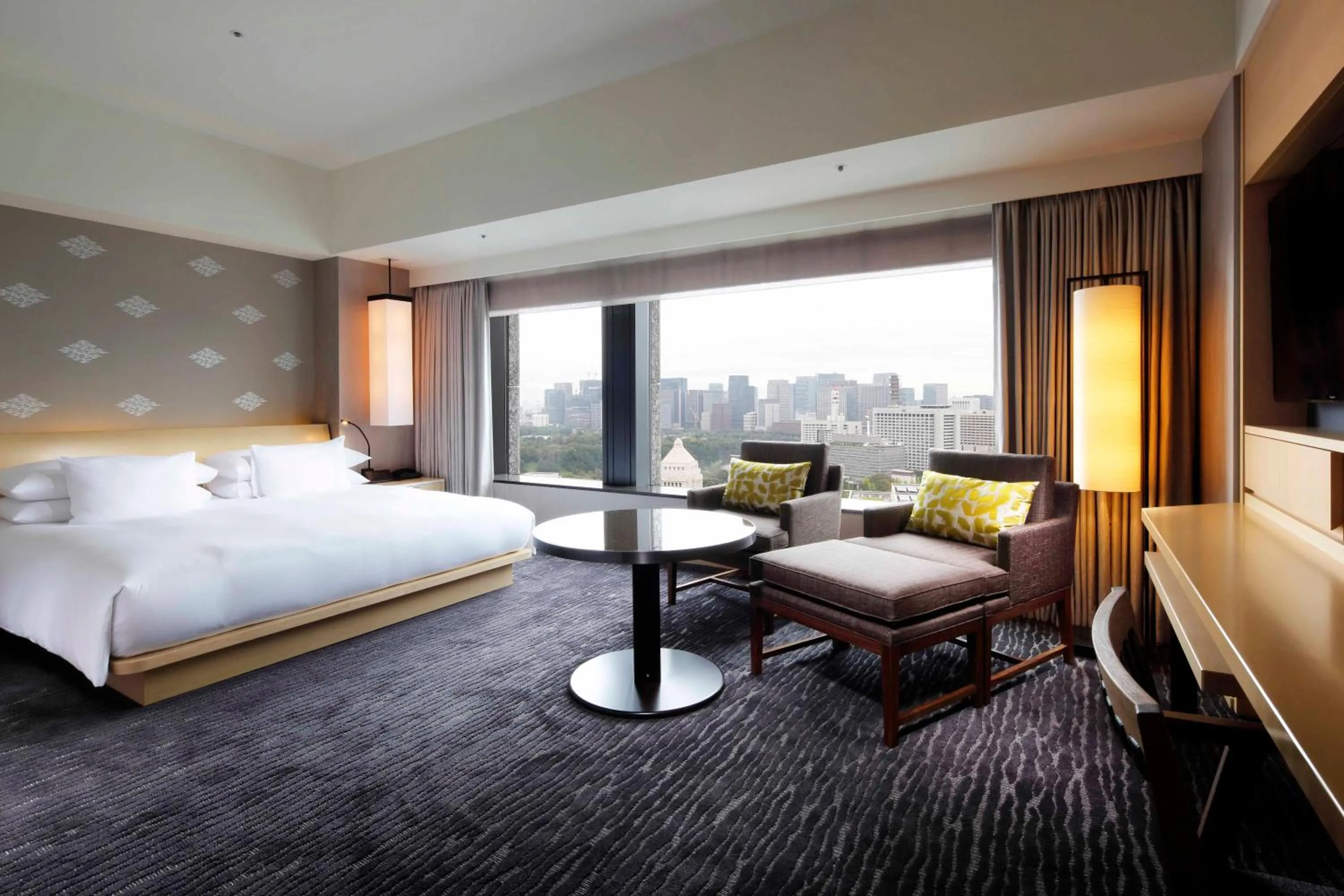 Club Deluxe King Room - Non-Smoking in The Capitol Hotel Tokyu