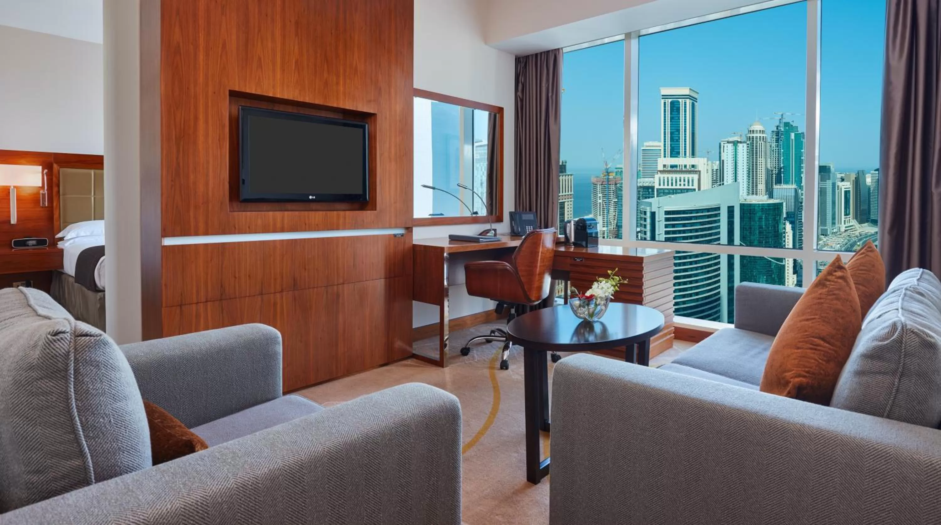 Junior King Suite - Smoking in InterContinental Doha The City by IHG