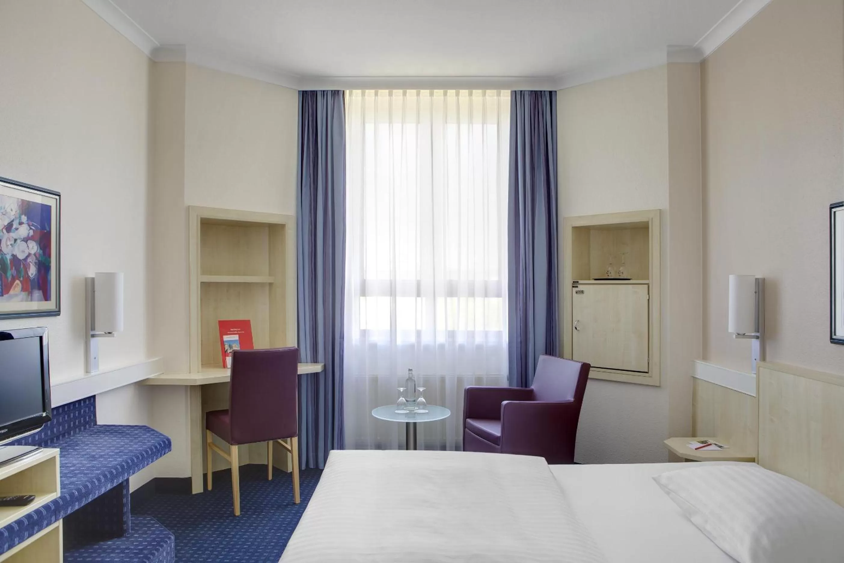 Double Room in IntercityHotel Kassel