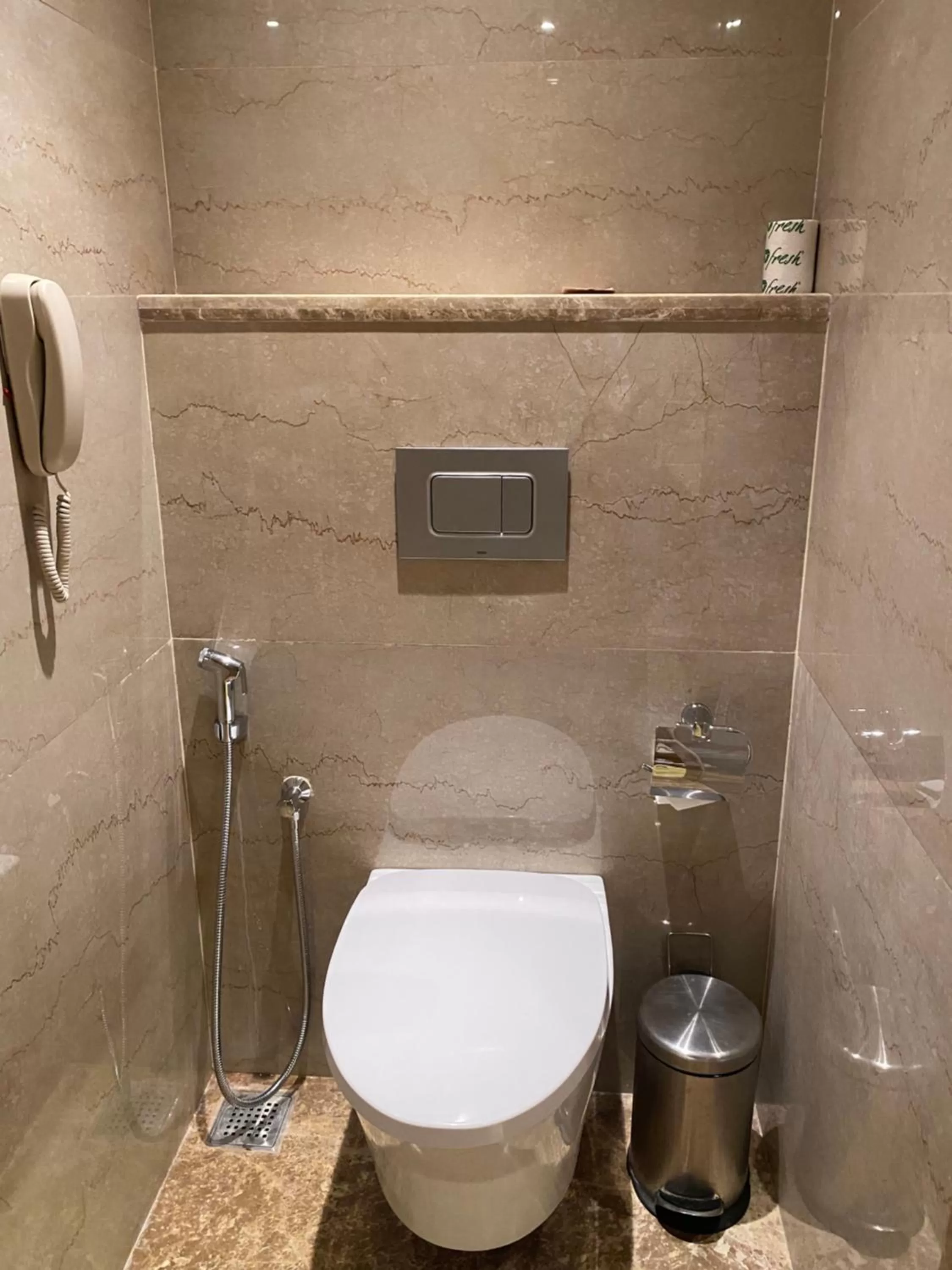 Standard Queen Room - single occupancy in SRM Hotel Maraimalai Nagar Chennai