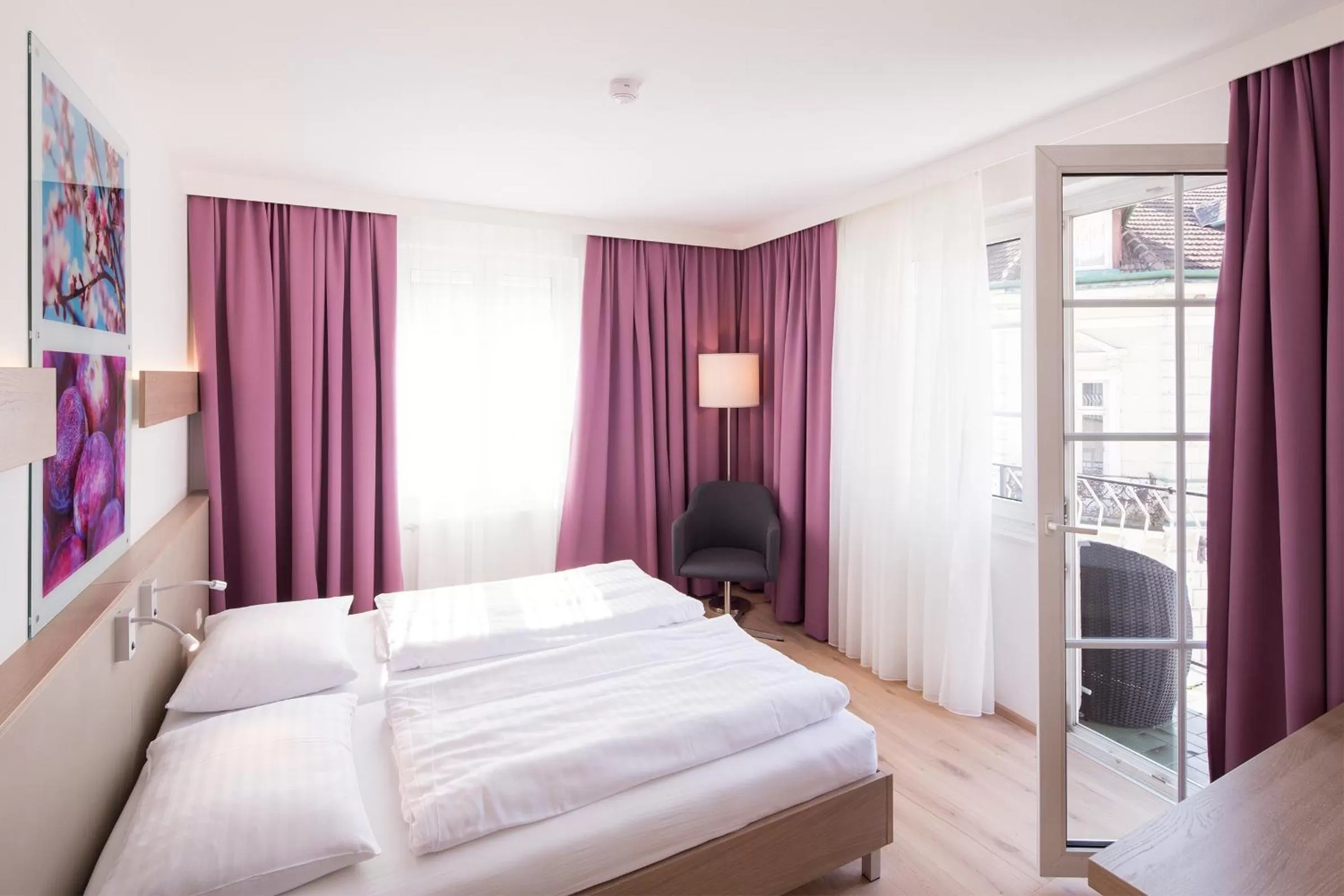 Superior Double or Twin Room with Balcony - single occupancy in Hotel Stadt Melk