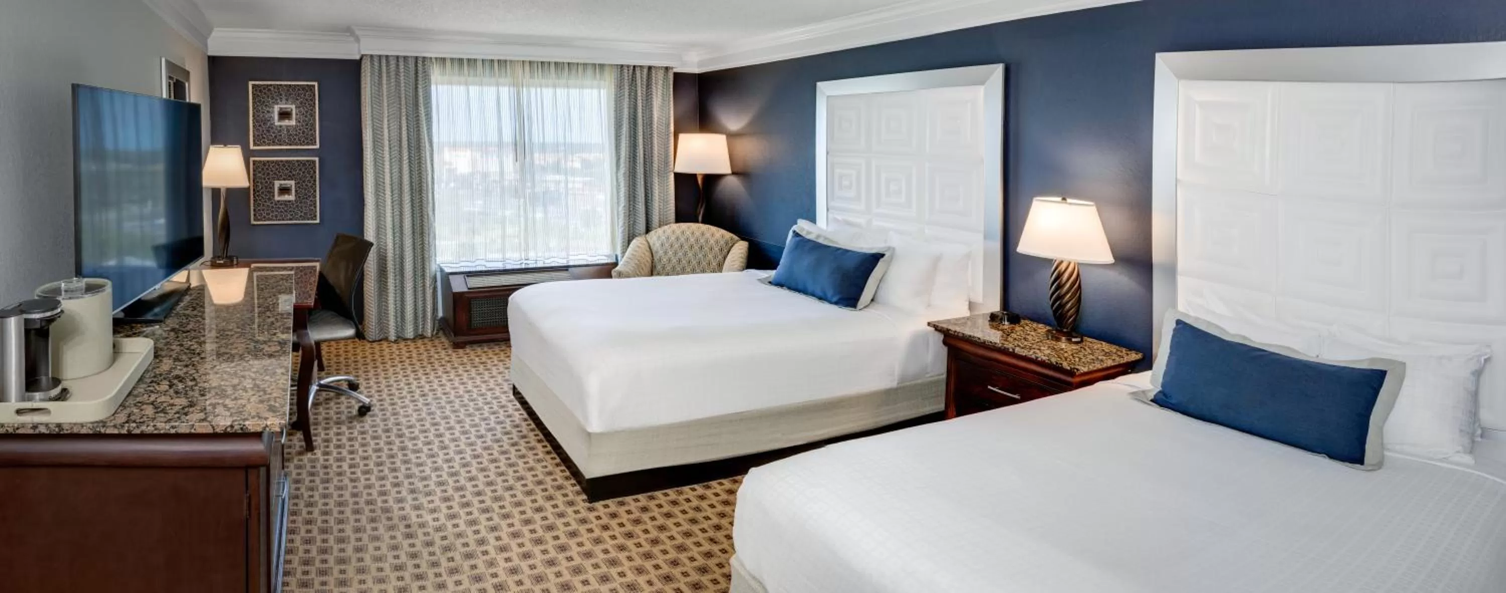 Standard  Room in Rosen Plaza Hotel Orlando Convention Center