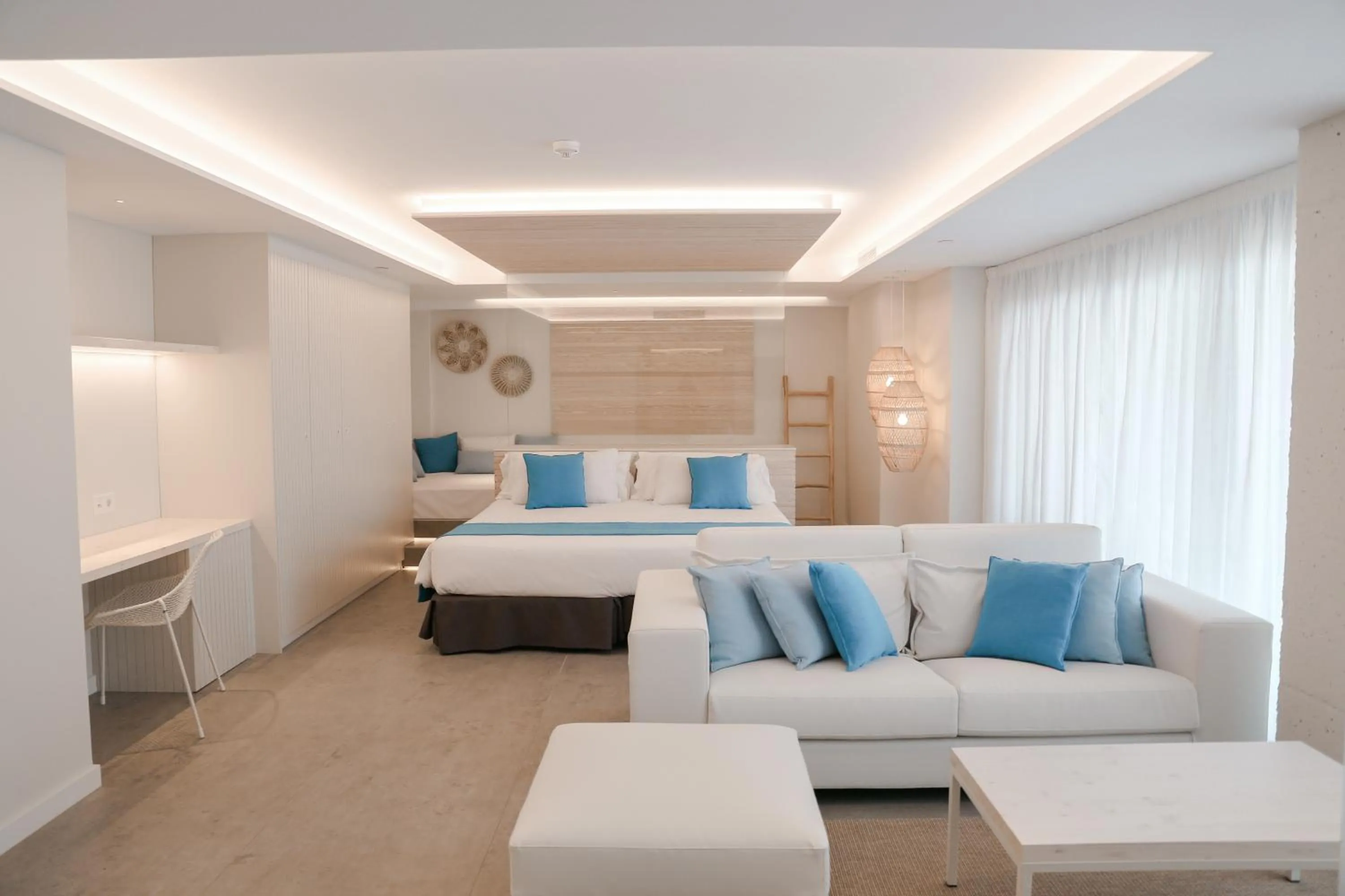 Superior Suite with Sea View in KAKTUS Hotel Kaktus Playa