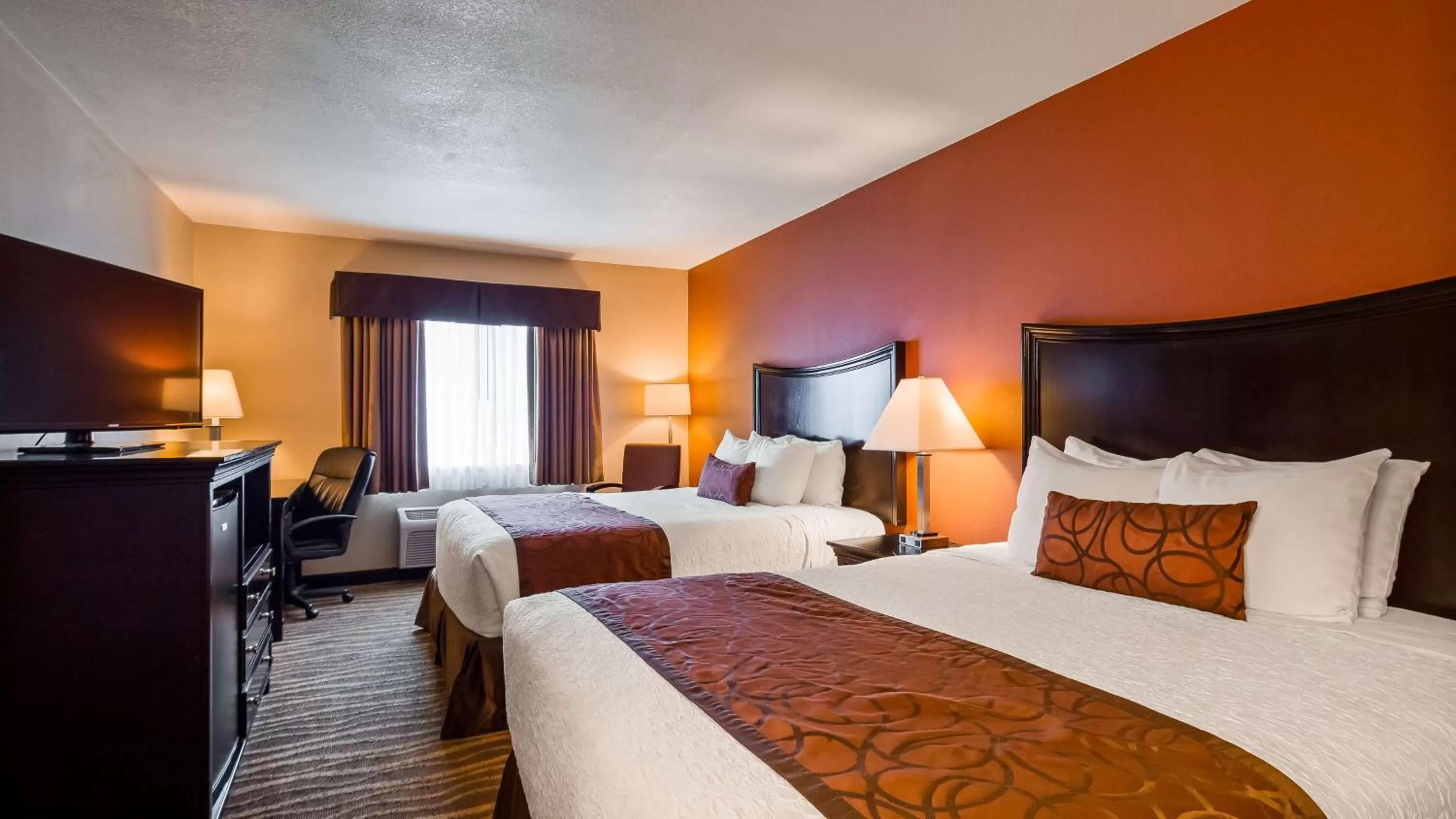 Queen Room with Two Queen Beds in Best Western Plus Corning Inn