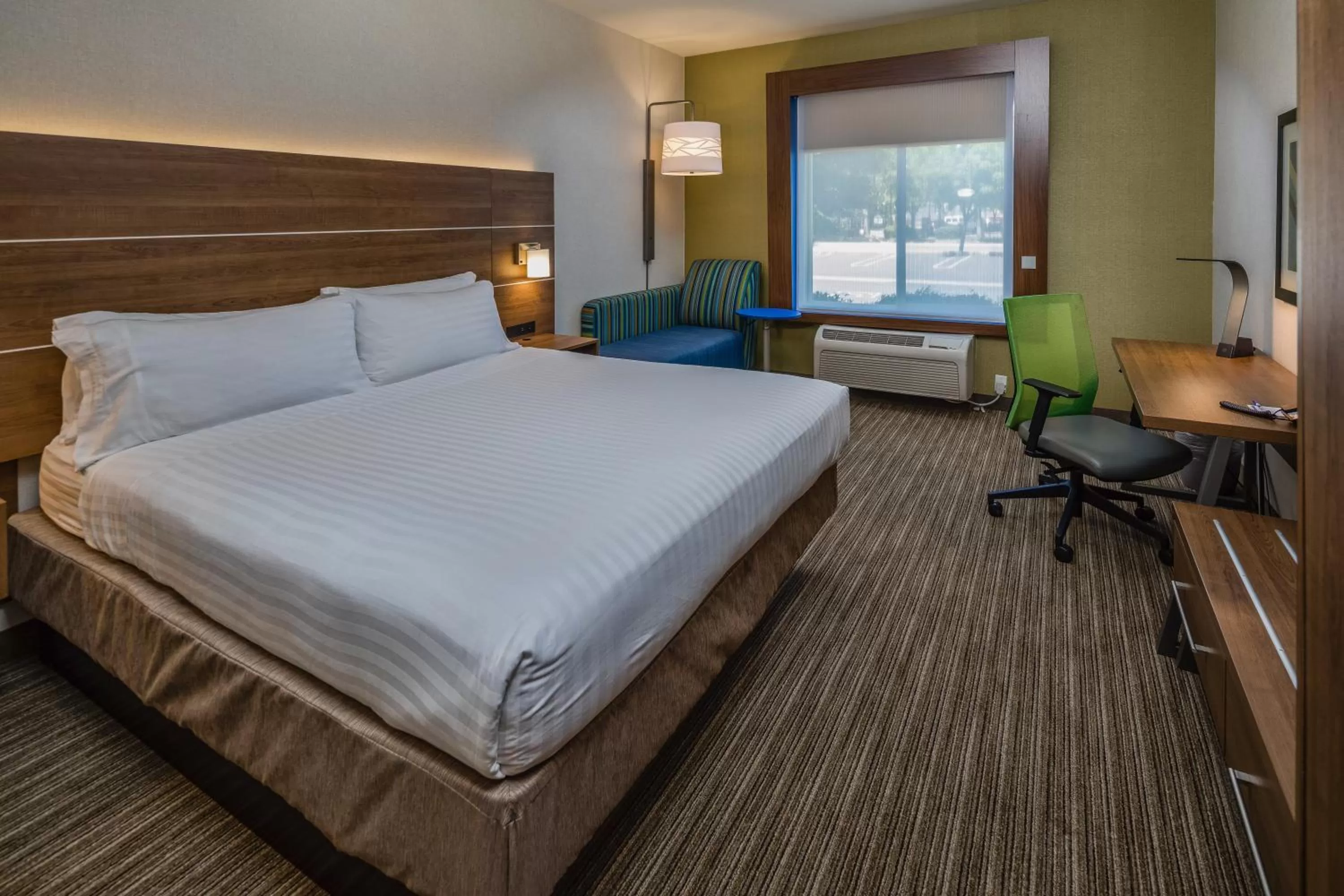Standard King Room in Holiday Inn Express Hotel & Suites Modesto-Salida by IHG