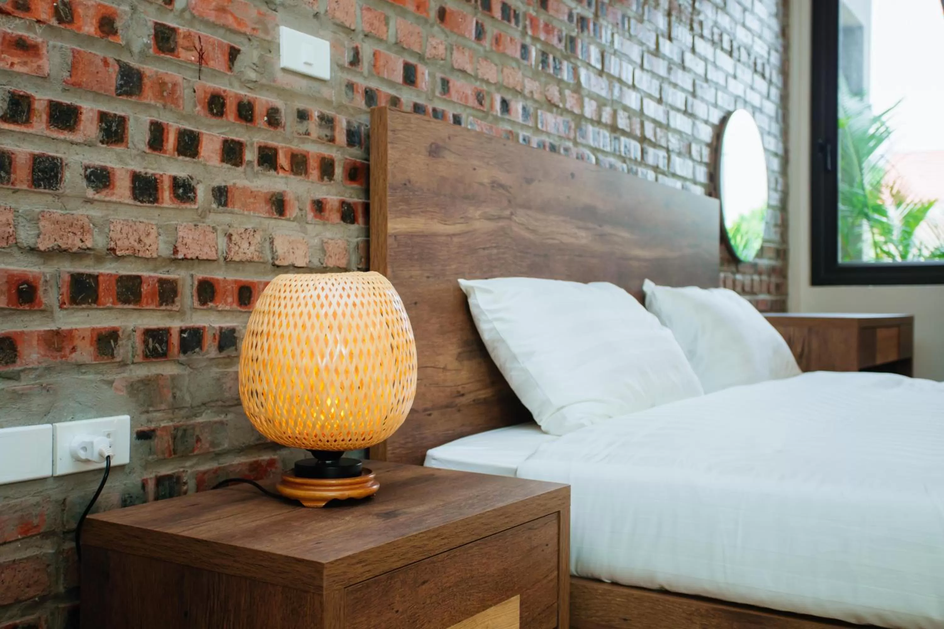 Deluxe Double Room with Balcony and Mountain View in Nan House - Tam Coc