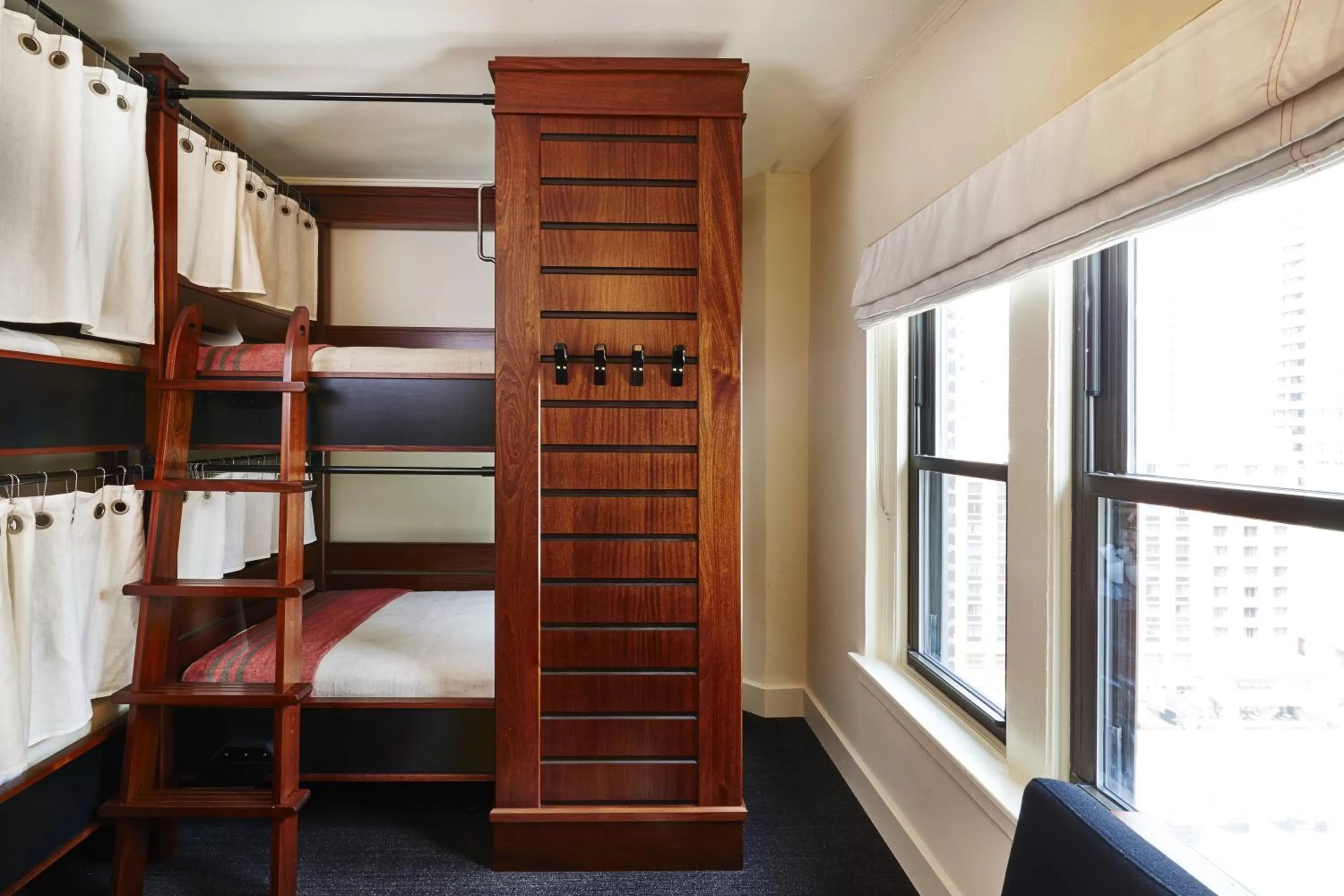 4-Bed Female Dormitory Room in Freehand Chicago