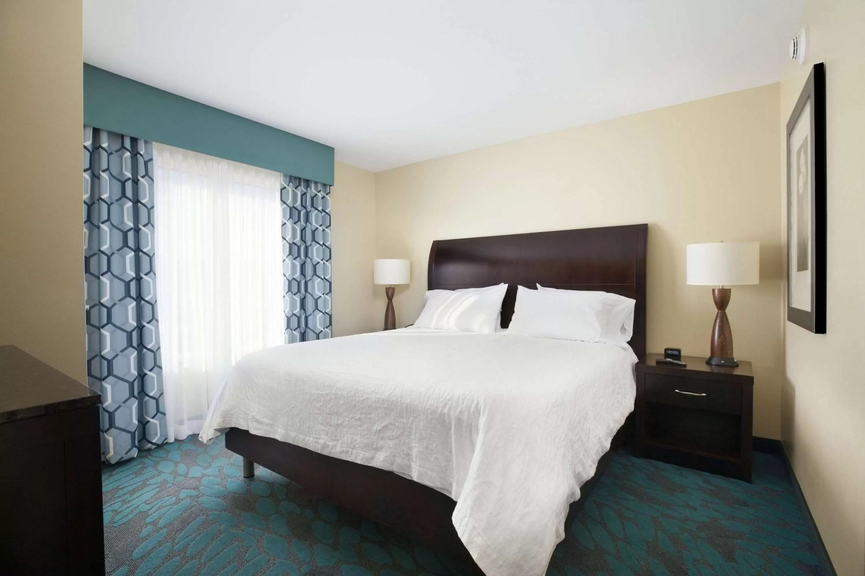 King Studio Suite with Sofa Bed in Hilton Garden Inn Fargo