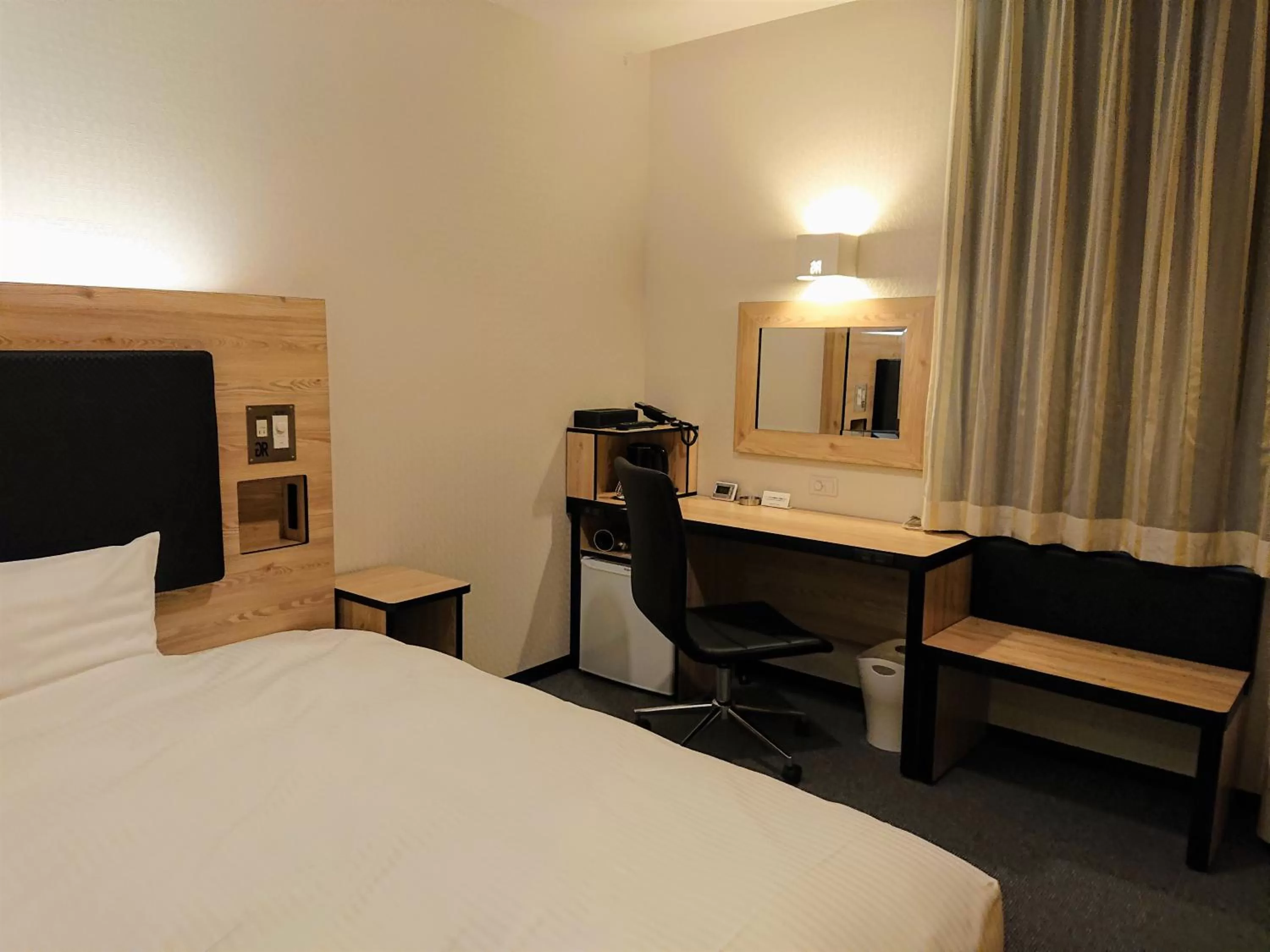 Single Room - Smoking	 in Green Rich Hotel Kurume Natural Hot Spring Arimamutsumonnoyu