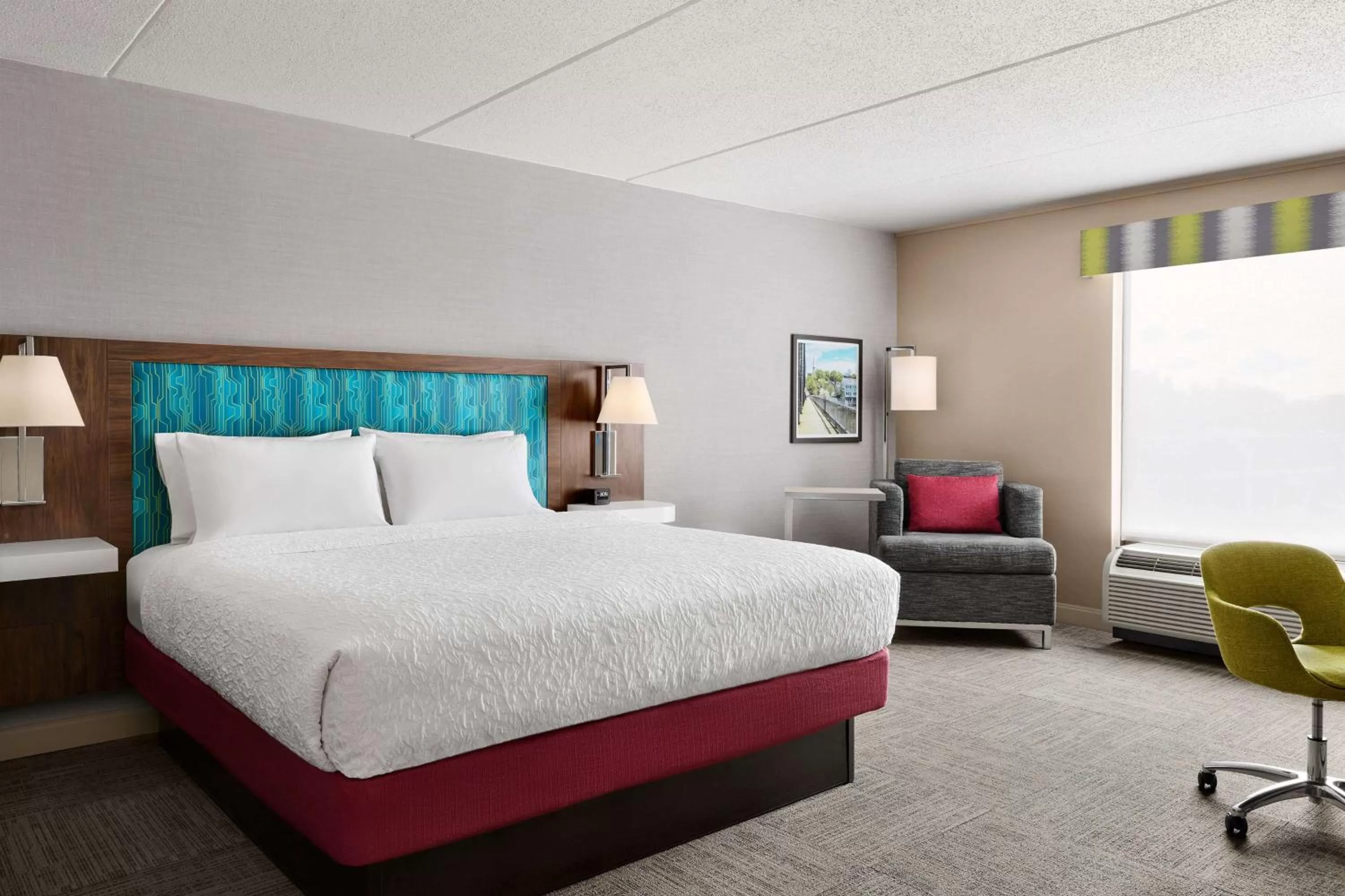 King Room with King Bed - Non-Smoking in Hampton Inn & Suites West Haven