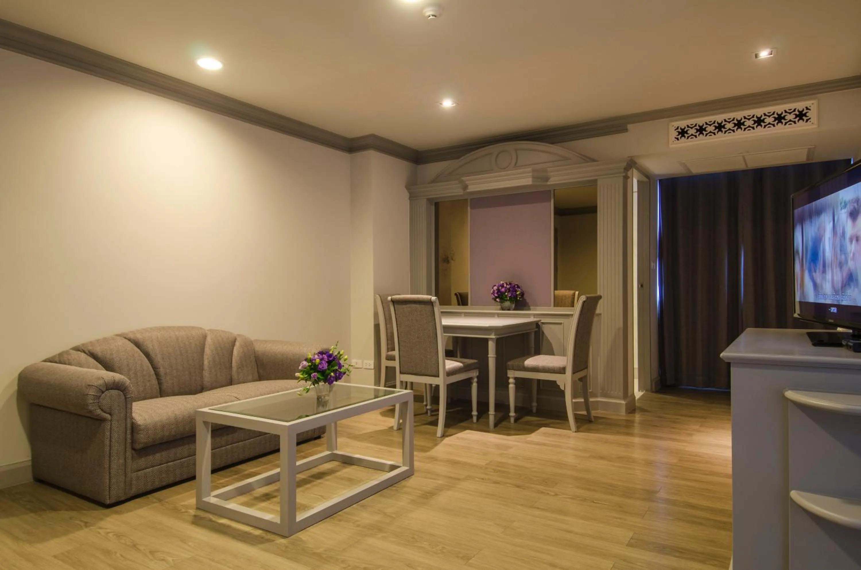 One-Bedroom Suite in The Pantip Hotel Ladprao Bangkok