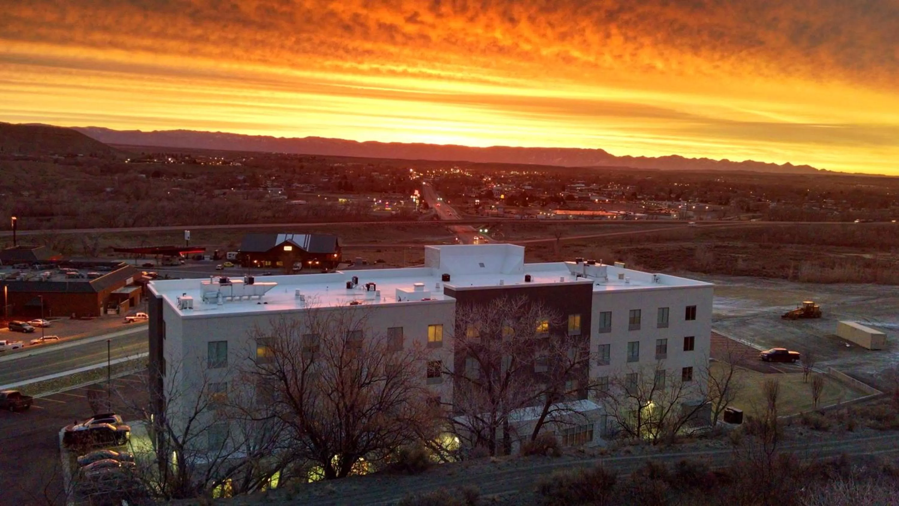 Standard Room in Holiday Inn Express & Suites Price by IHG