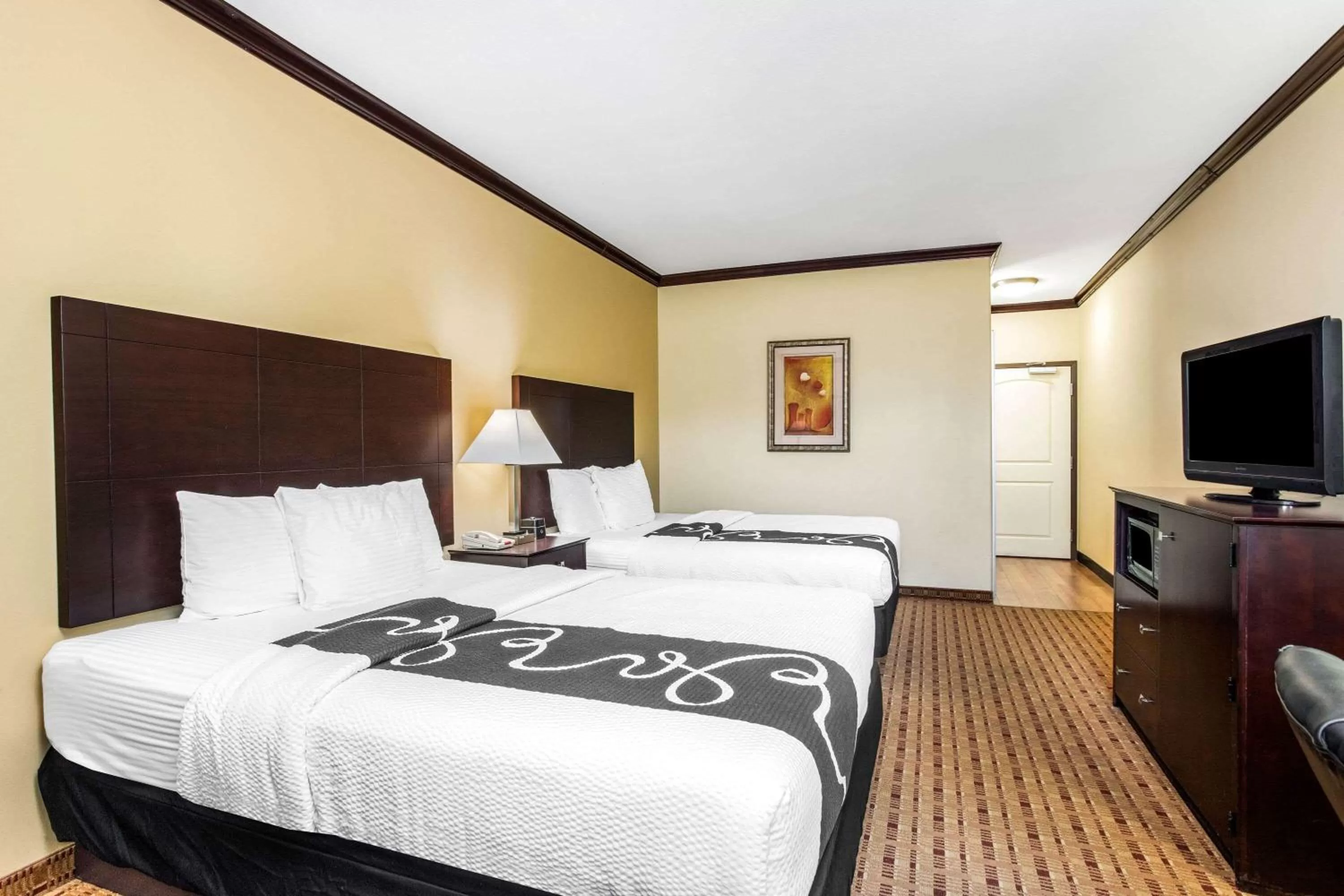 Queen Room with Two Queen Beds and Bath Tub - Mobility/Hearing Accessible - Non-Smoking in La Quinta by Wyndham Ennis
