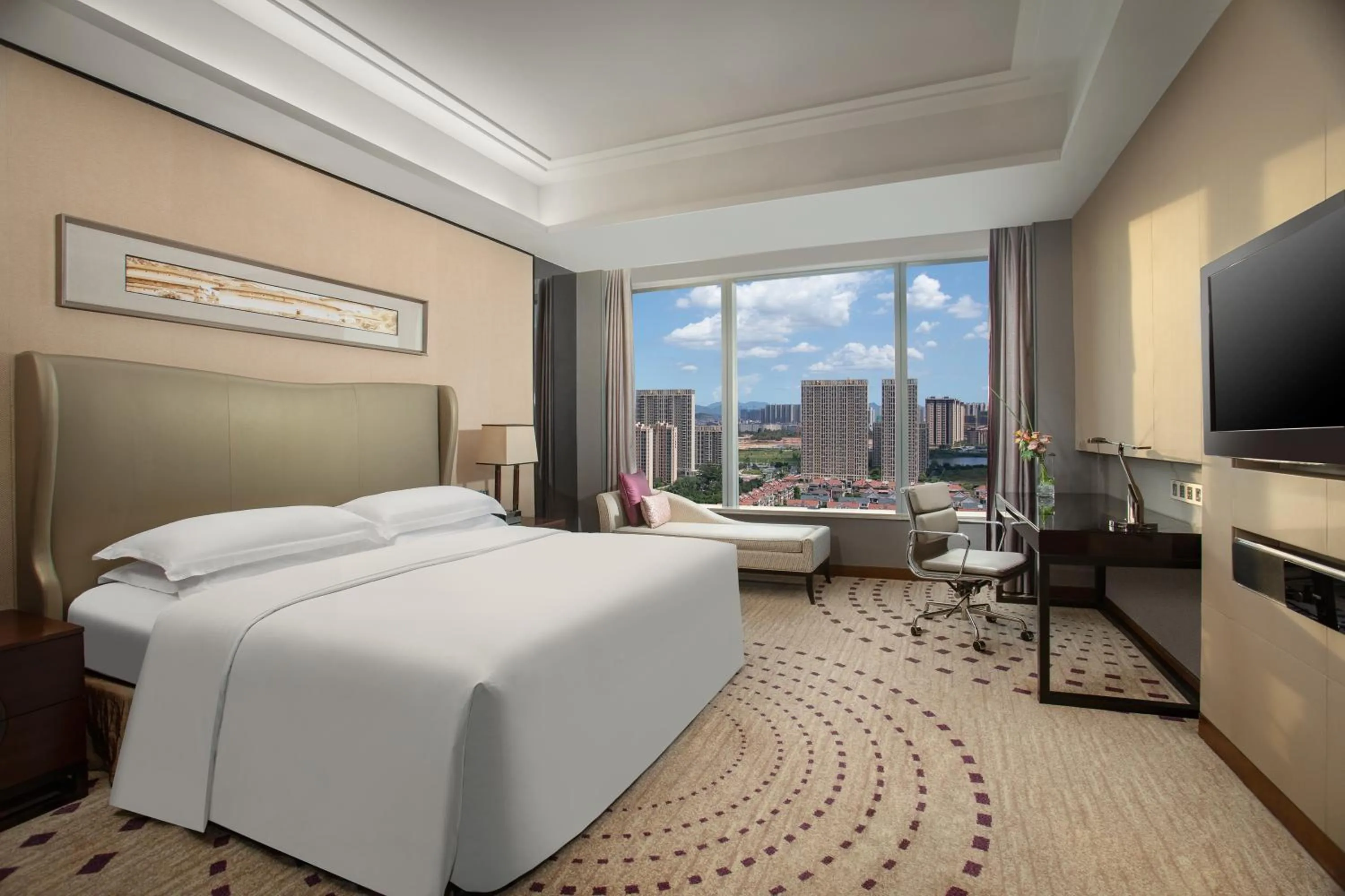 Upgraded Standard Room in Crowne Plaza Huizhou by IHG