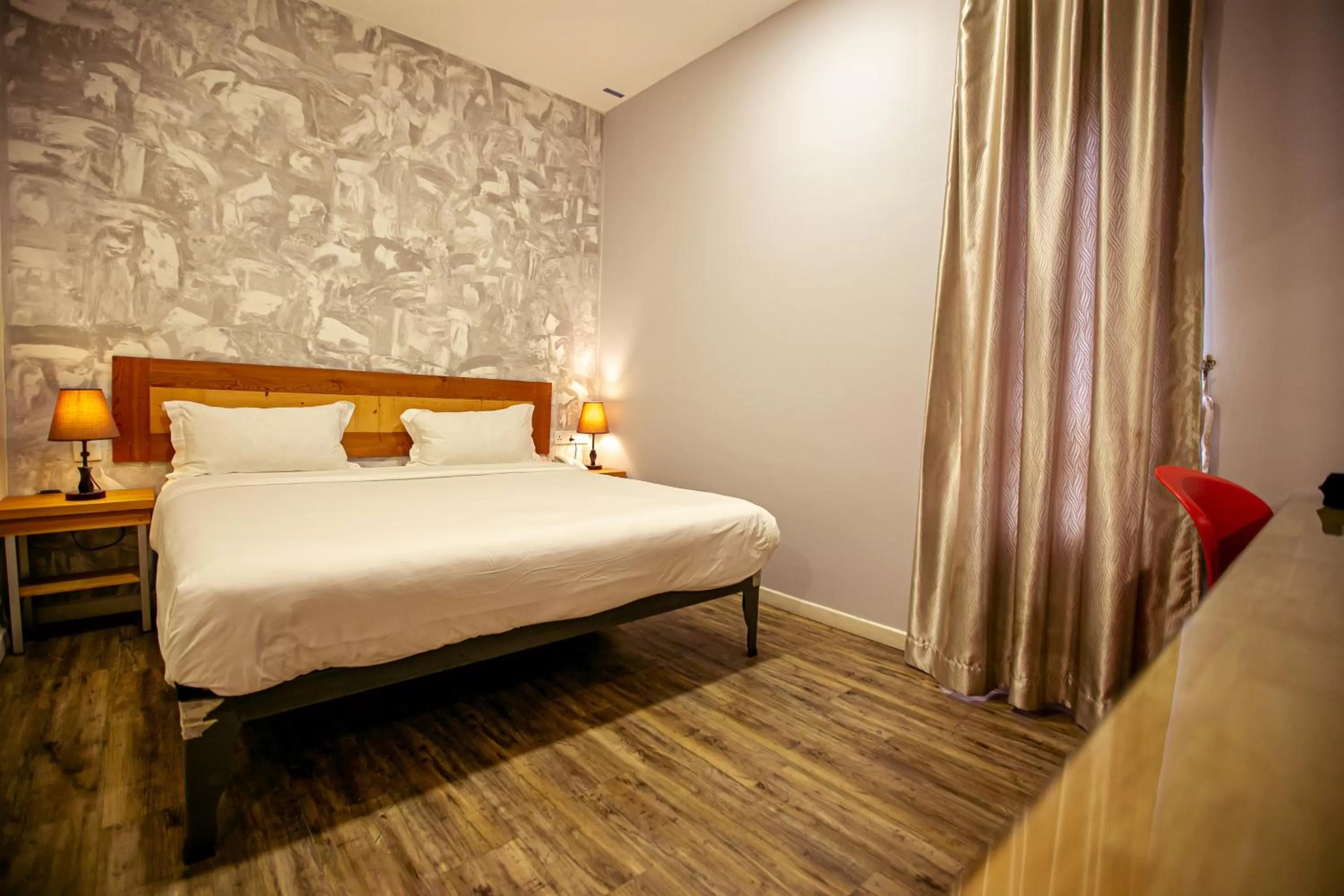 Superior King Room in Chulia Mansion