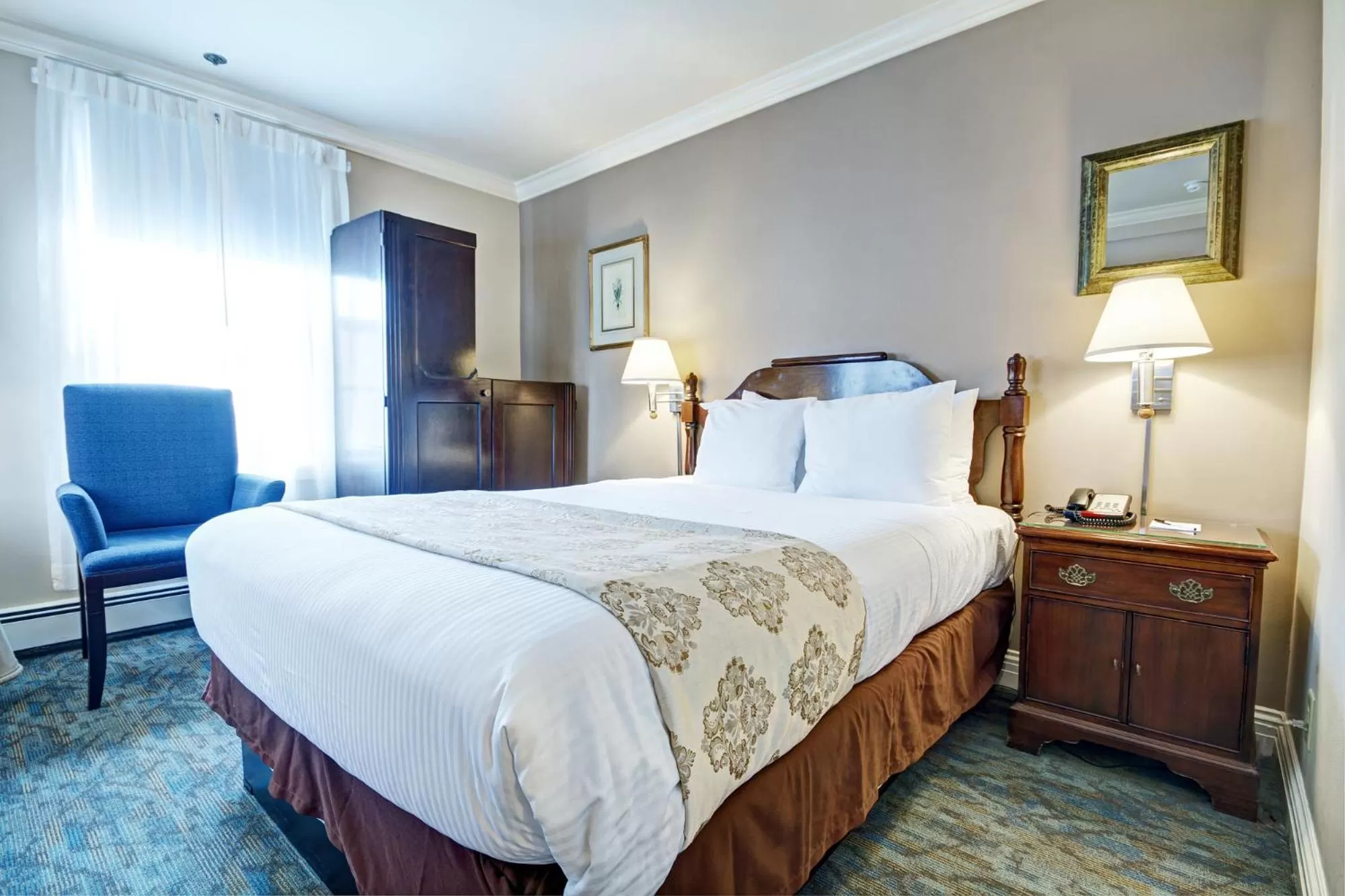 Queen Studio in Inn at the Opera