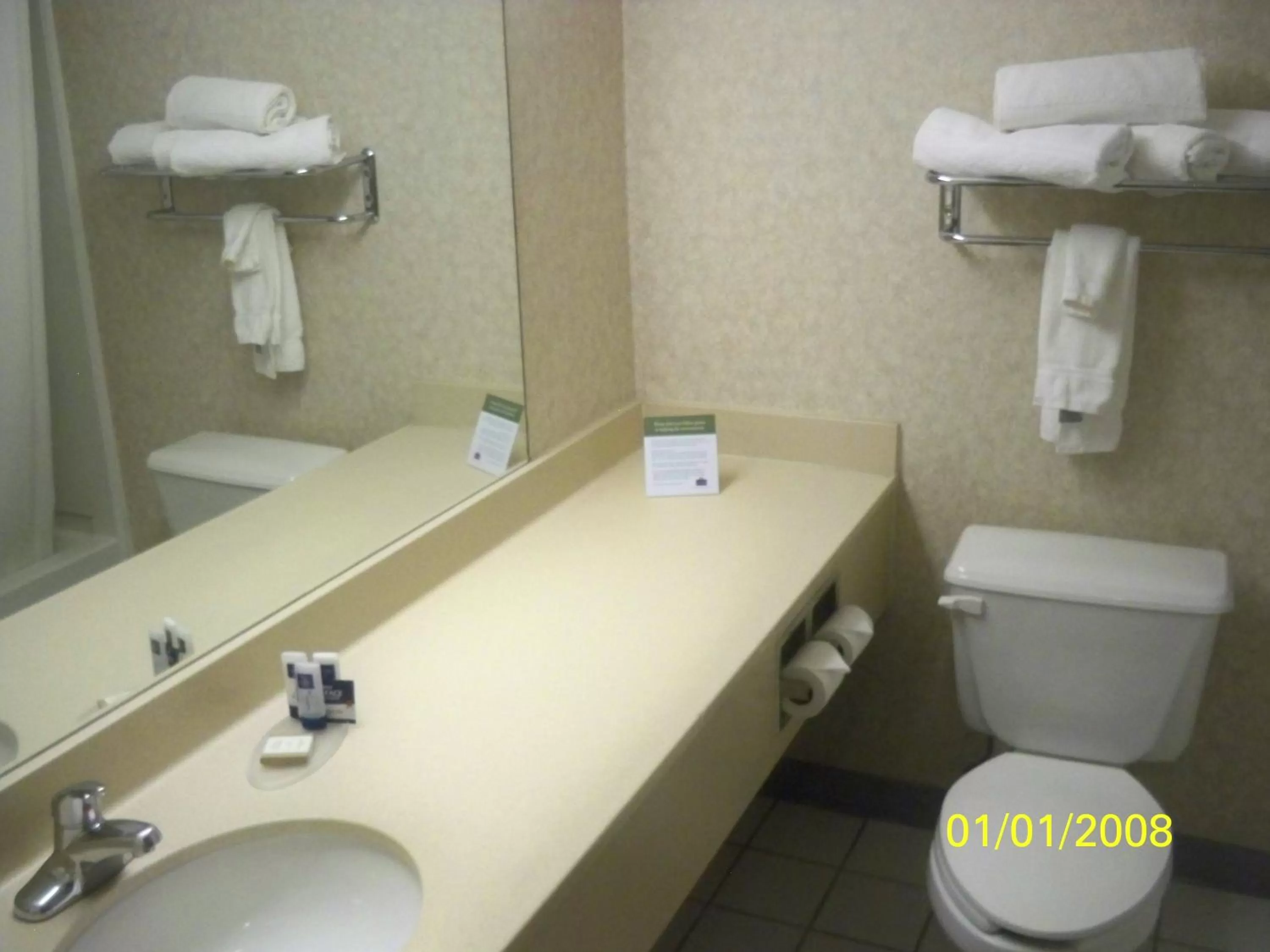 Deluxe King Studio Suite - Non-Smoking in Baymont by Wyndham Golden/Red Rocks