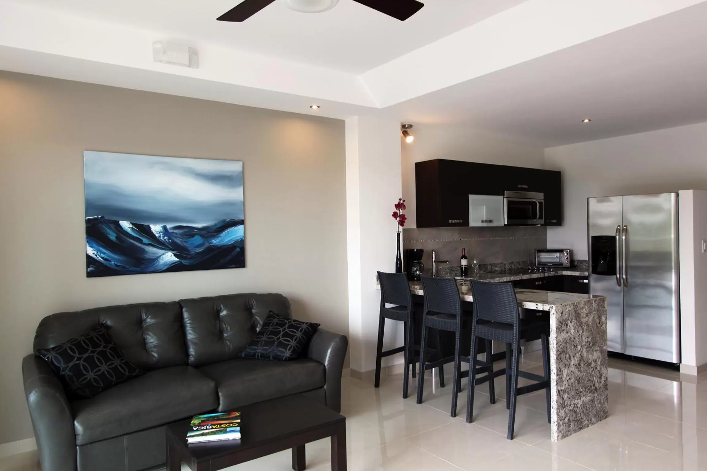 1 Bedroom GRAND SUITE With Kitchen, Plunge pool, Living room, 2 XL balconies in Oceano Boutique Hotel & Gallery