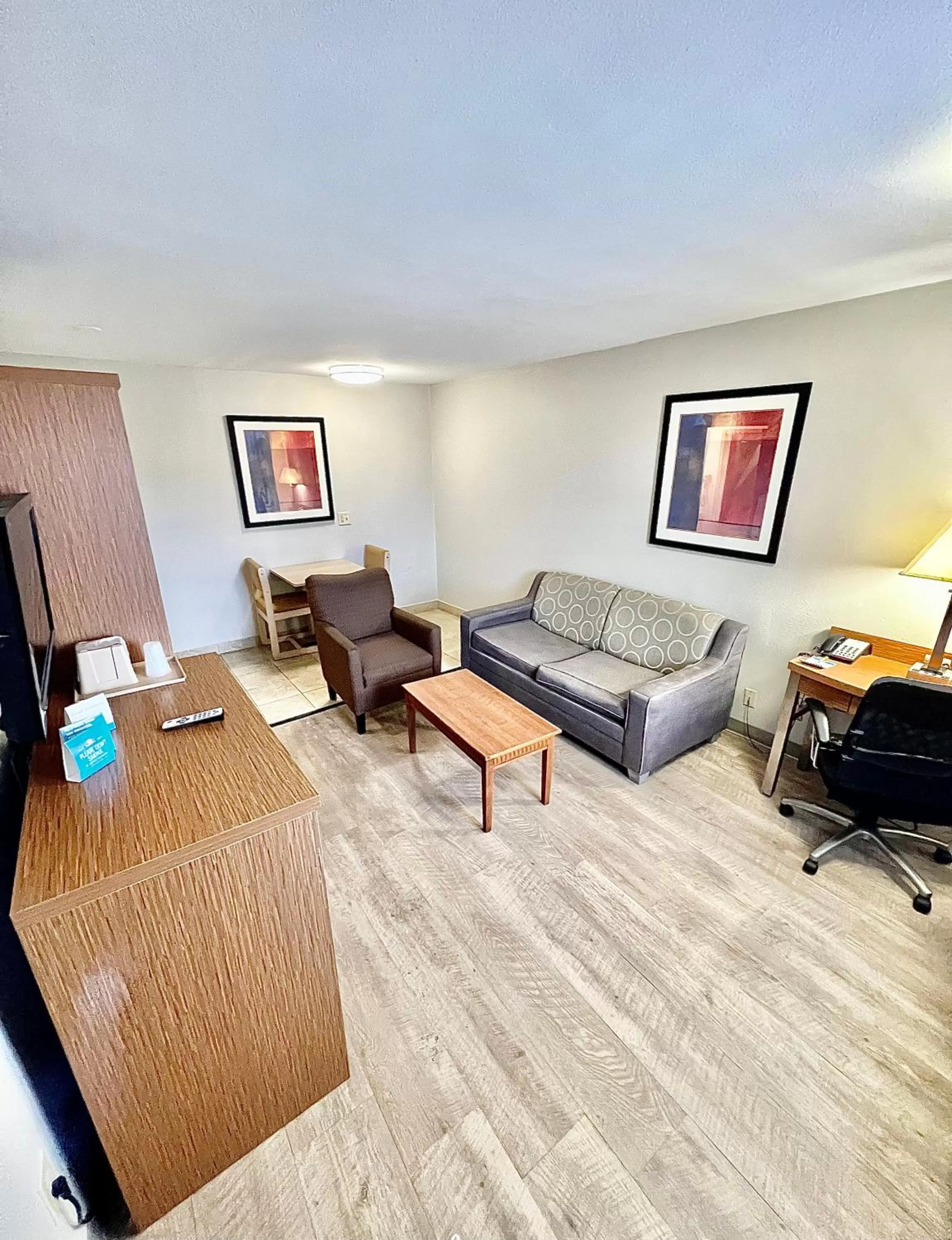 Suite with Two Full Size Beds - Non-Smoking in Days Inn & Suites by Wyndham Arlington Near Six Flags
