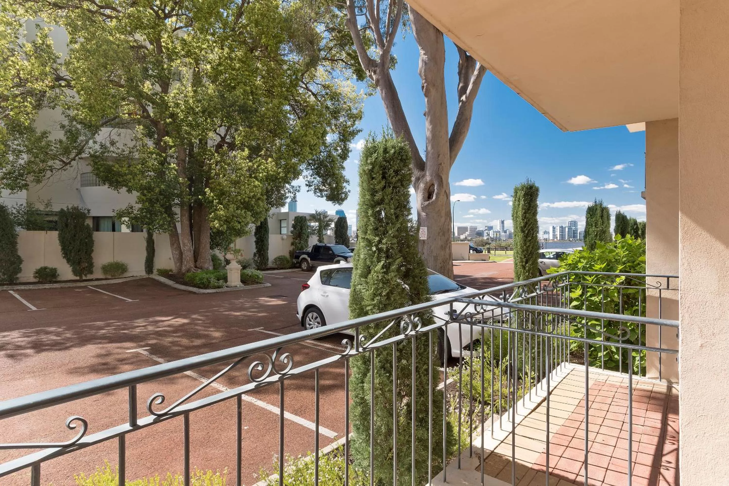 One-Bedroom Suite with Balcony in The Peninsula Riverside Serviced Apartments