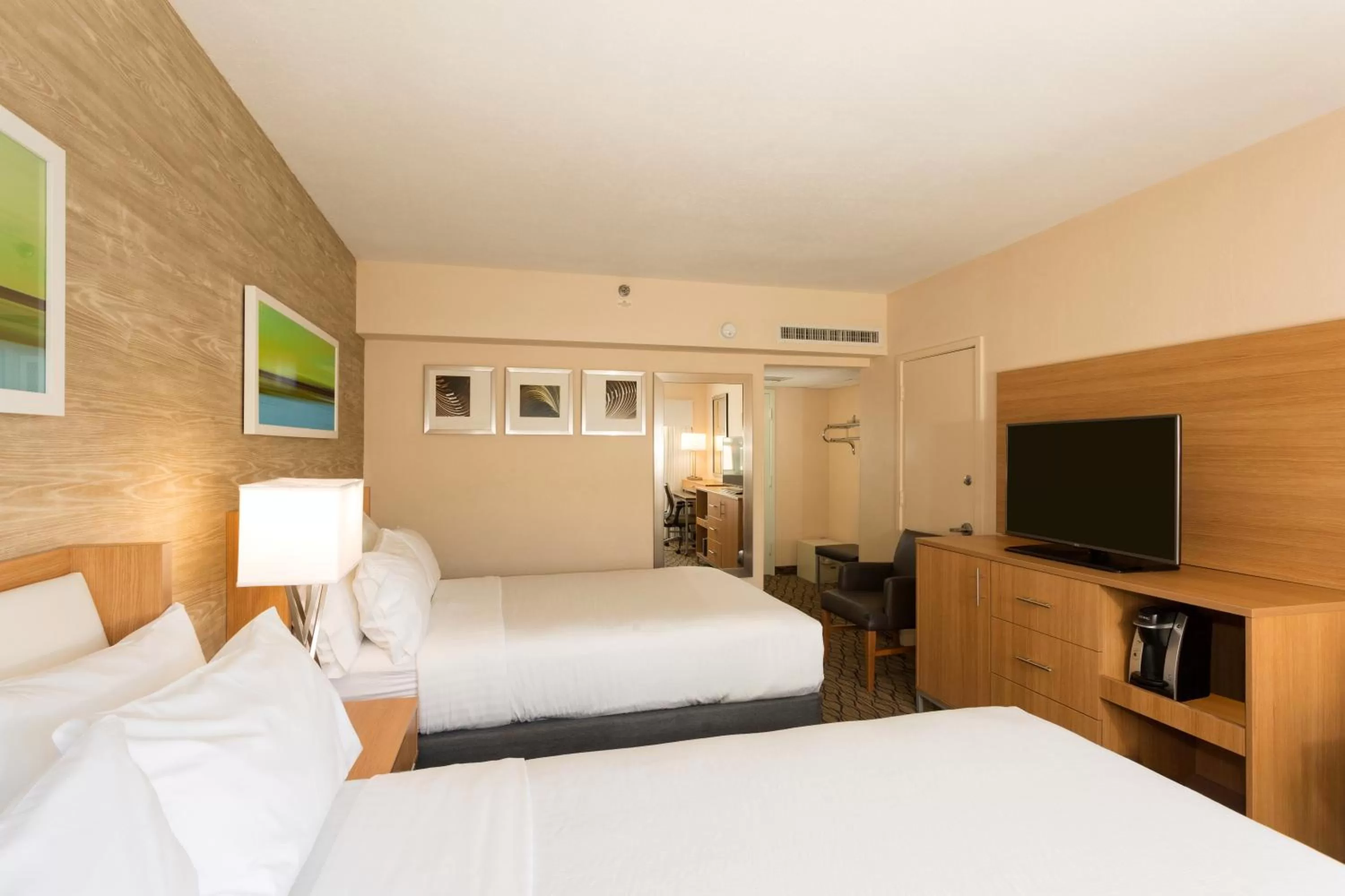 Oceanfront Room with Two Double Beds in Holiday Inn Miami Beach-Oceanfront, an IHG Hotel