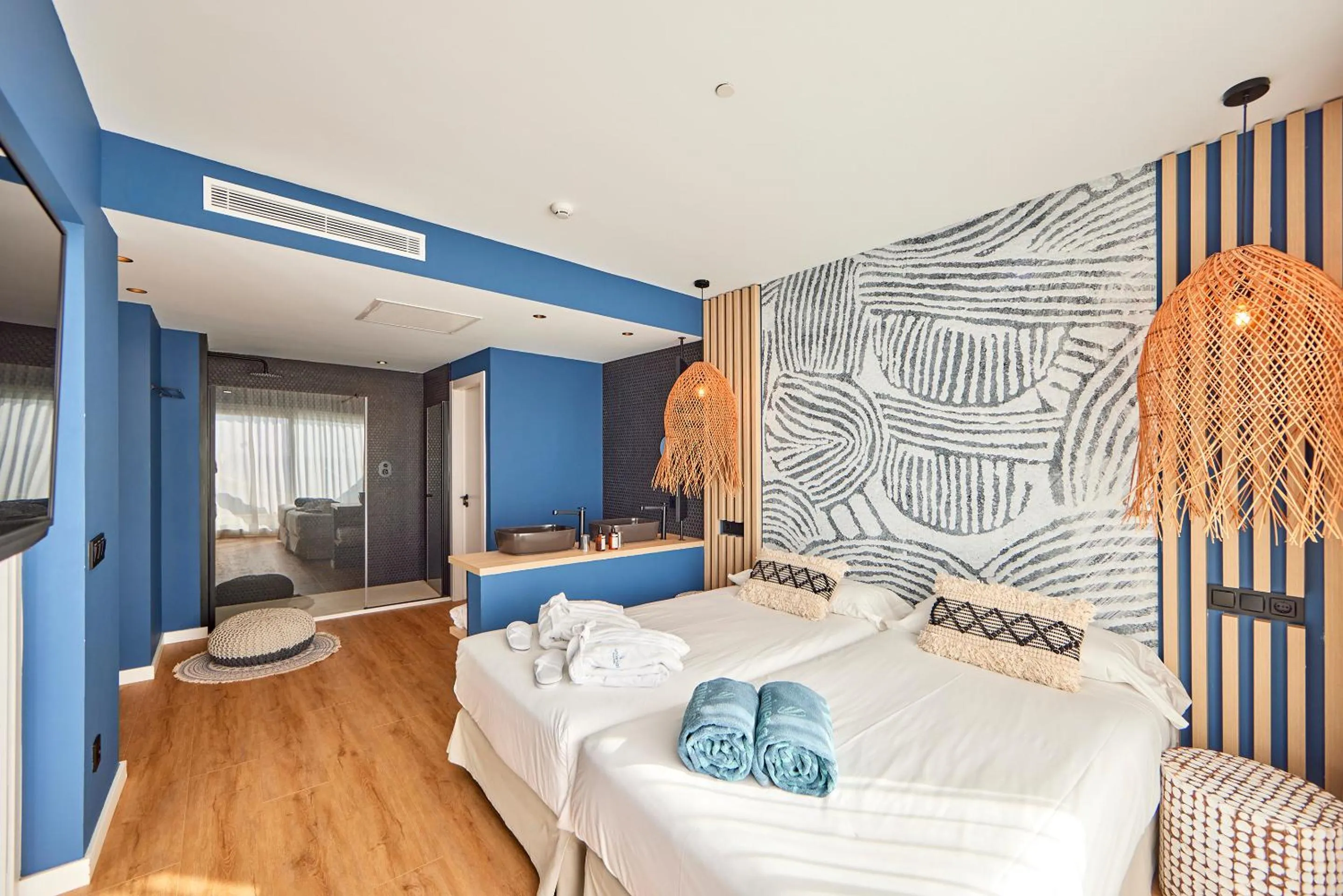  Cozy Suite with Sea View in Hotel Florida Magaluf - Adults Only