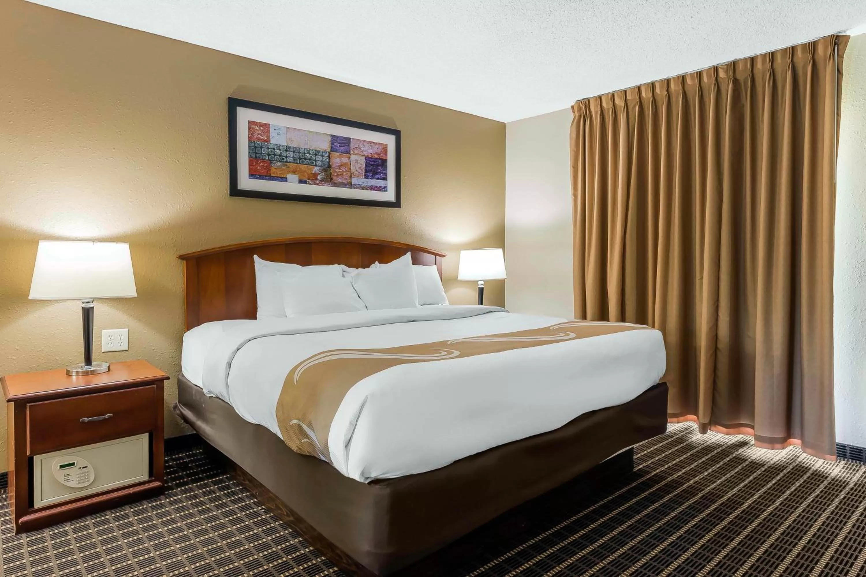 Standard Room with King and Queen Bed - Non-Smoking in Quality Inn & Suites Sevierville - Pigeon Forge