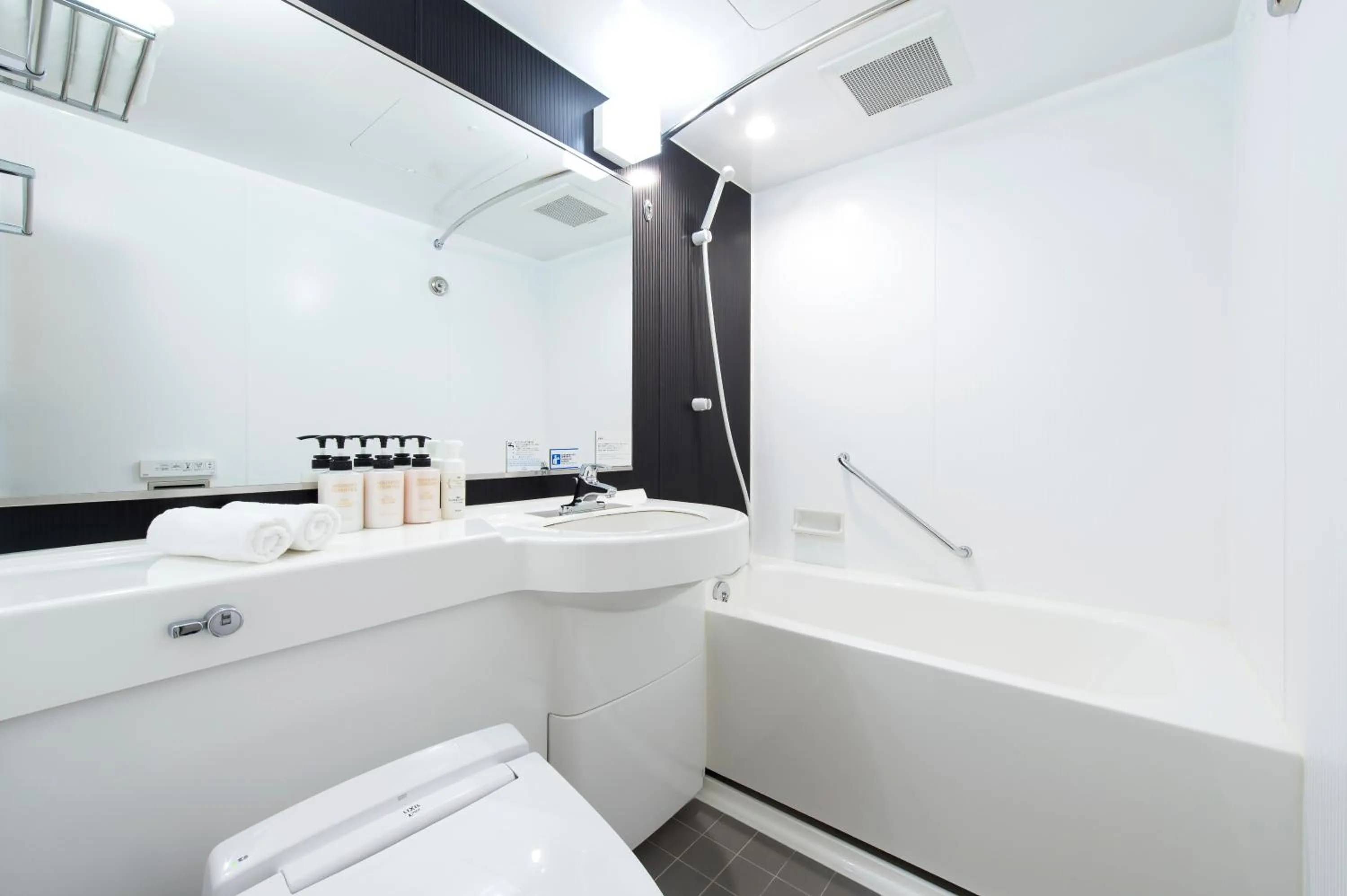 Renovated Twin Room - Non-Smoking (Check-in 6PM-, Check-out 9AM) in Hotel Villa Fontaine Tokyo-Ueno Okachimachi