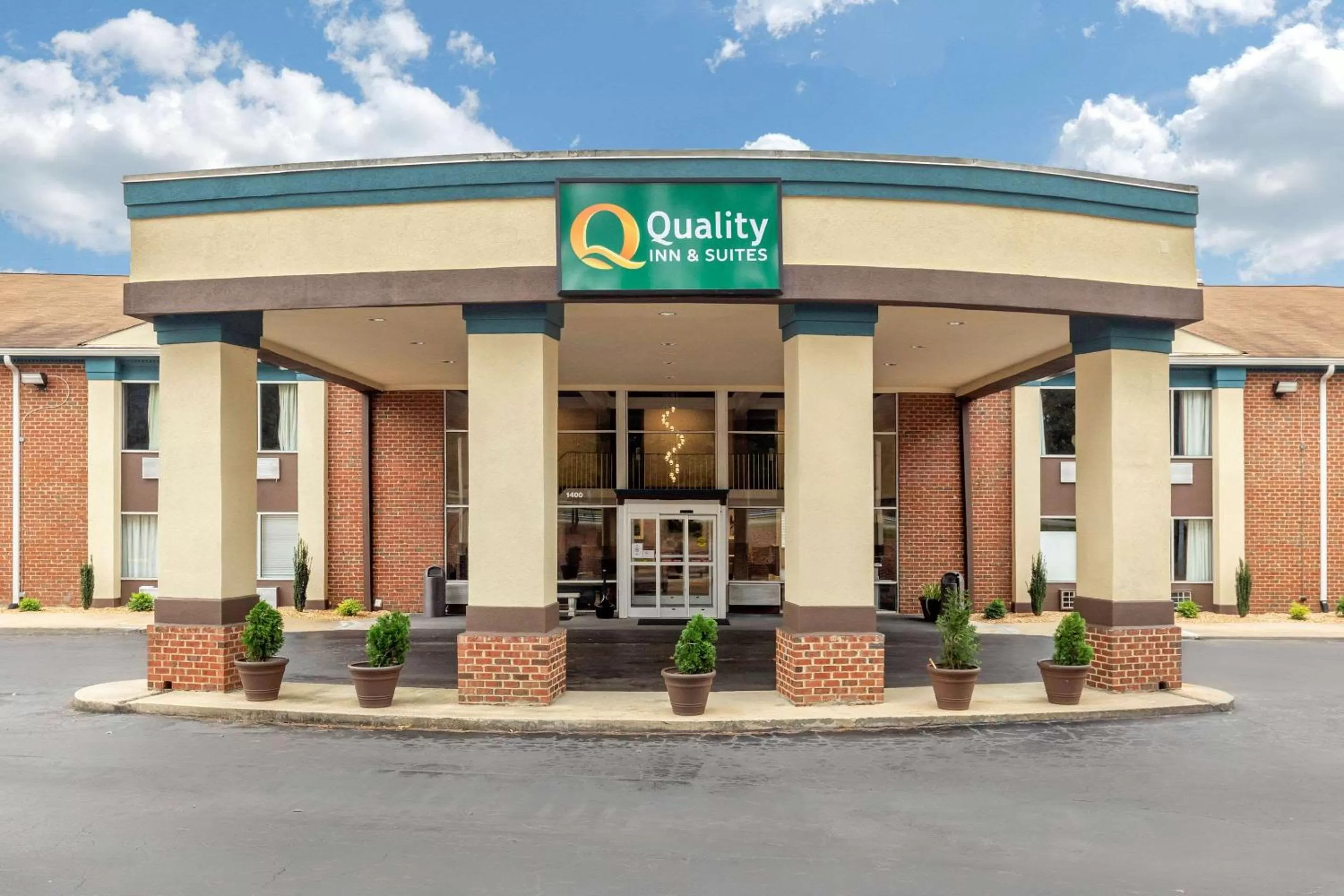 Quality Inn & Suites Apex - Holly Springs NC