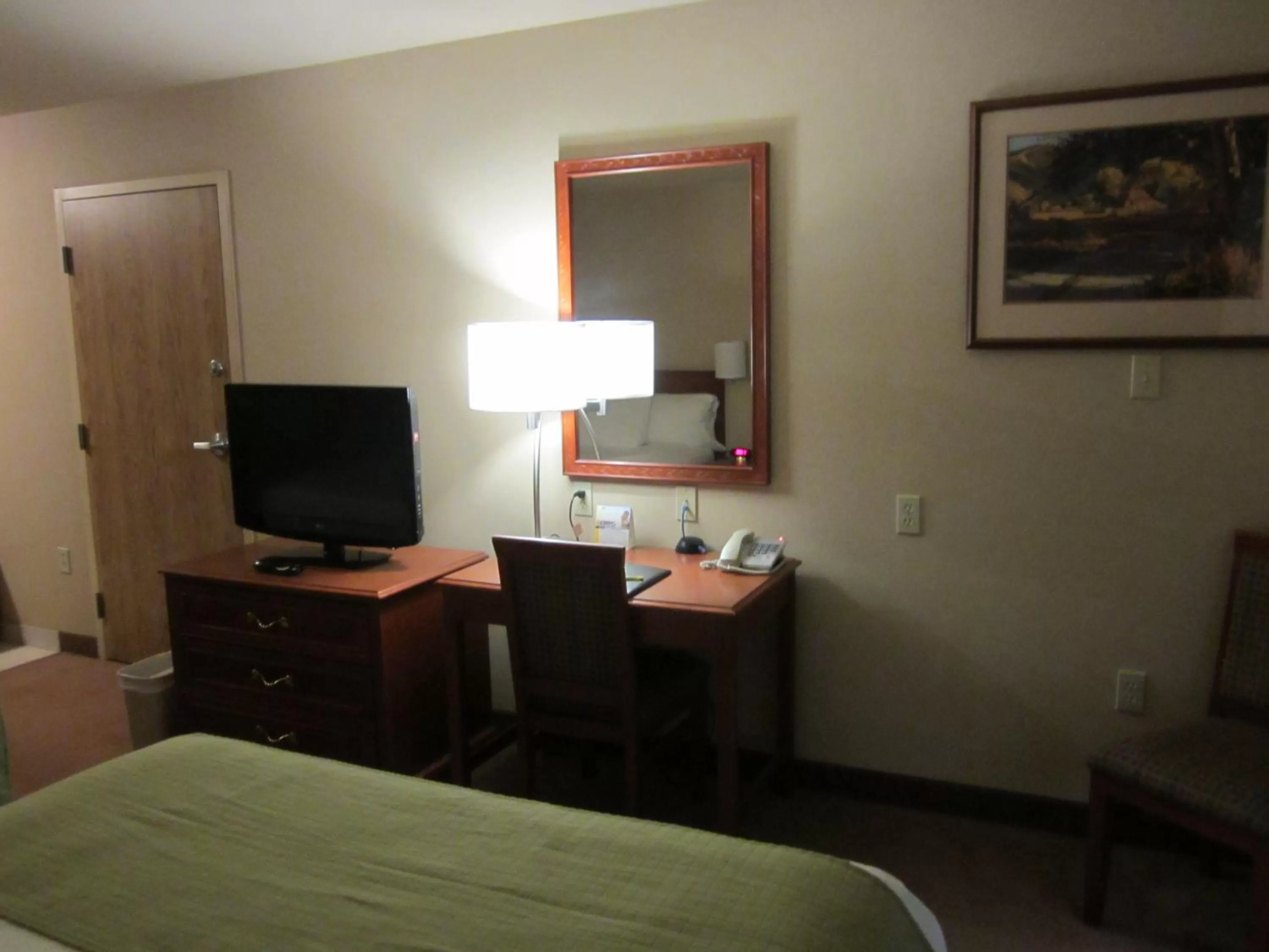 One-Bedroom King Suite - Non-Smoking in Super 8 by Wyndham Fort St. John BC