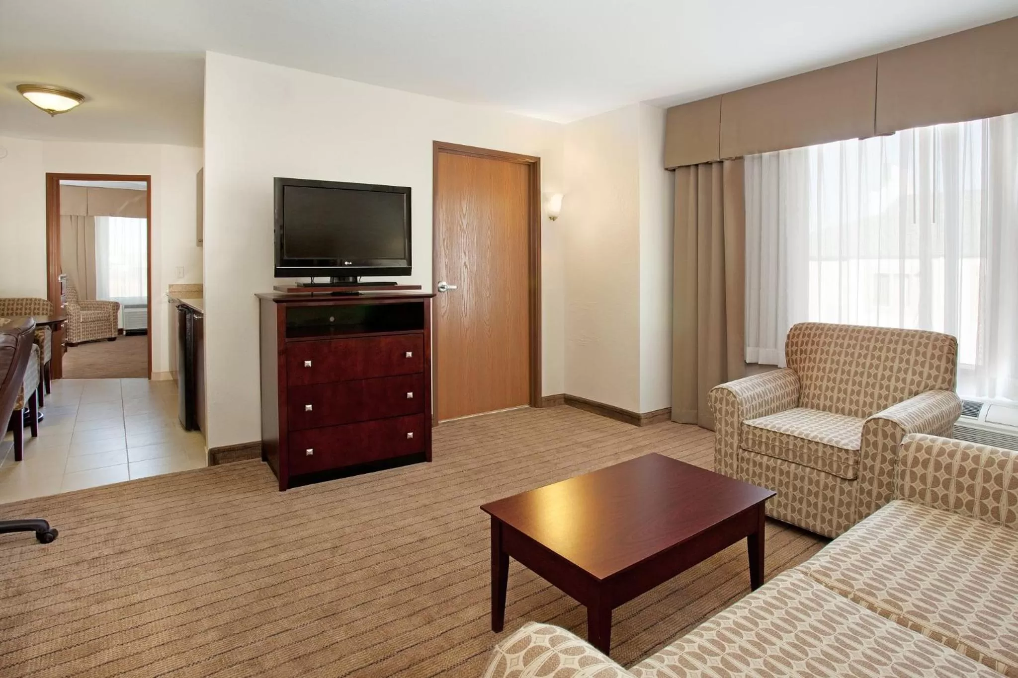 Executive King Suite in Holiday Inn Express & Suites Buffalo, an IHG Hotel