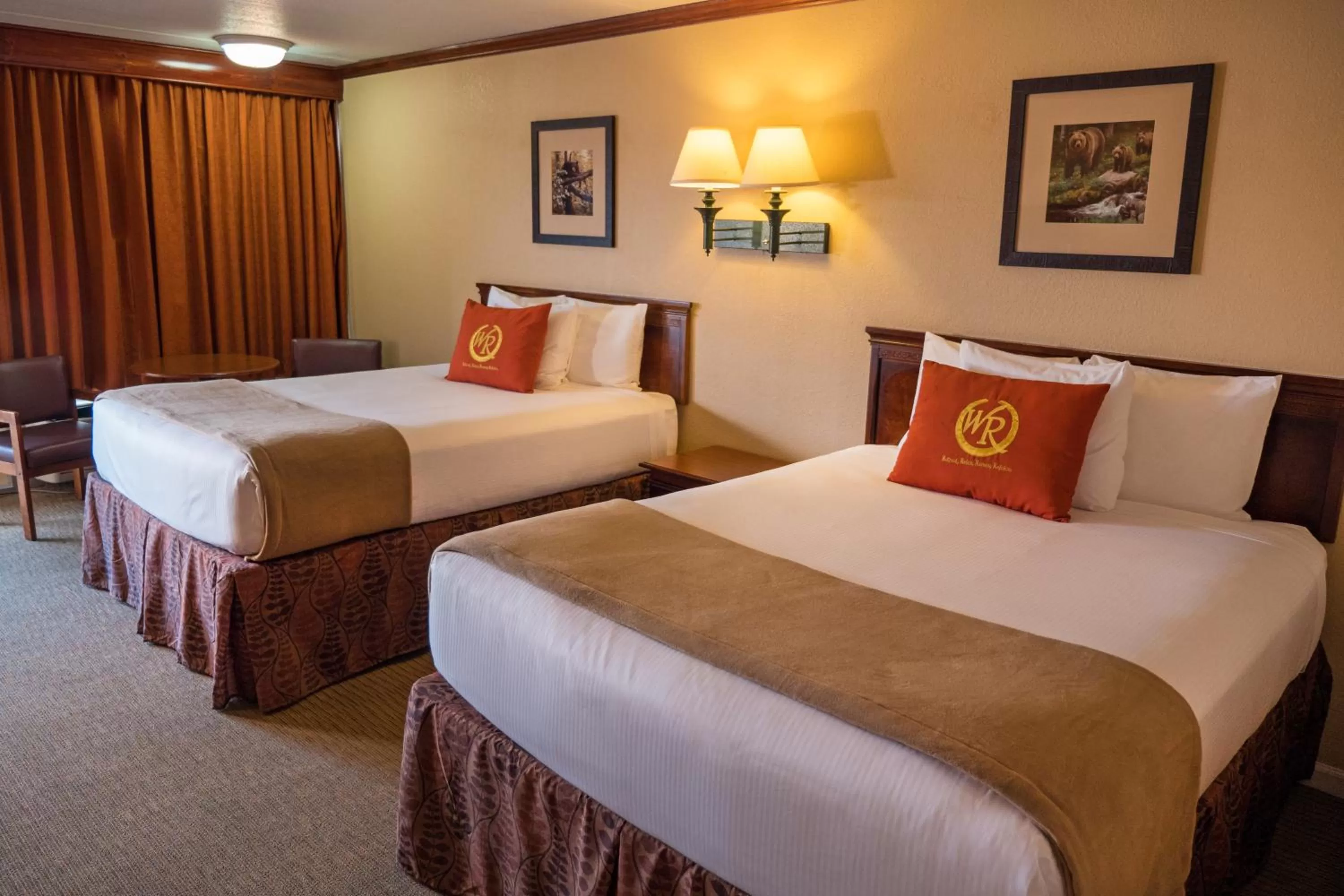 Double Queen Poolside Guestroom in Wild Bear Inn