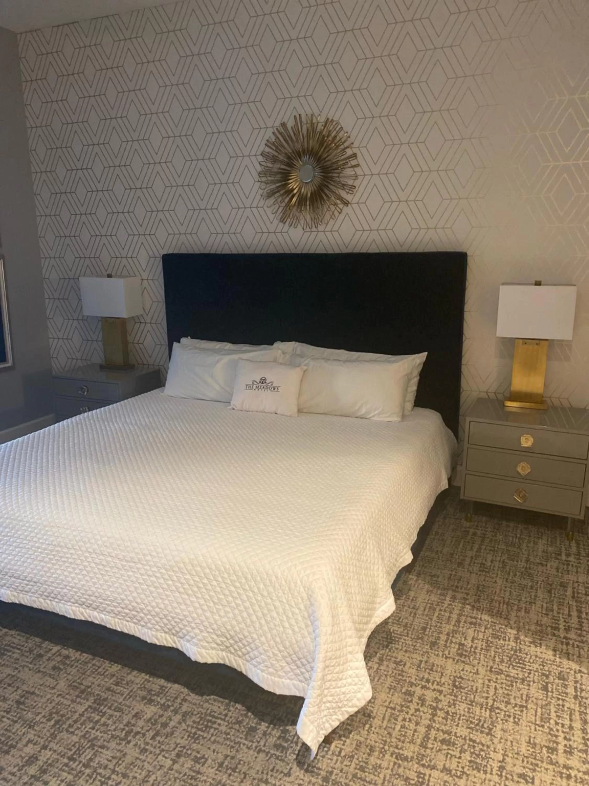 King Room - Disability Access in Meadows Hotel