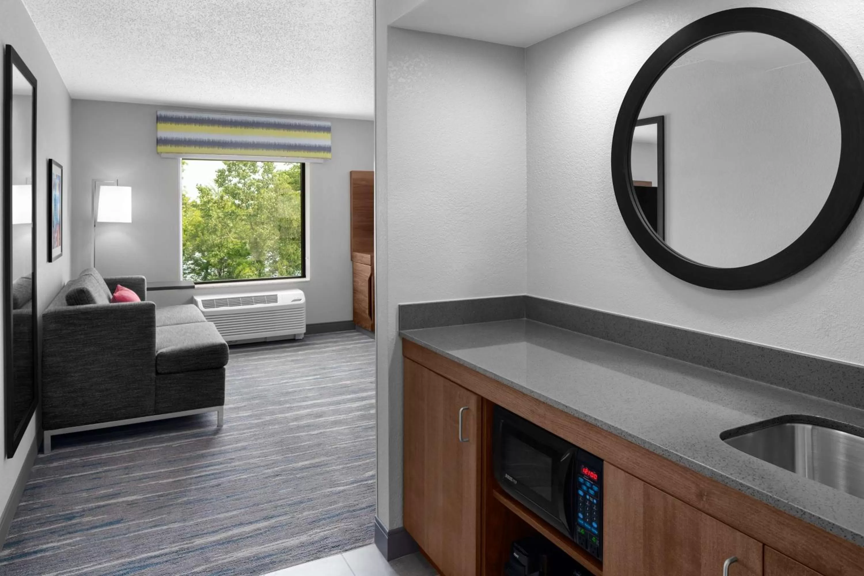 King Studio Suite - Non-Smoking in Hampton Inn & Suites Grand Rapids-Airport 28th St