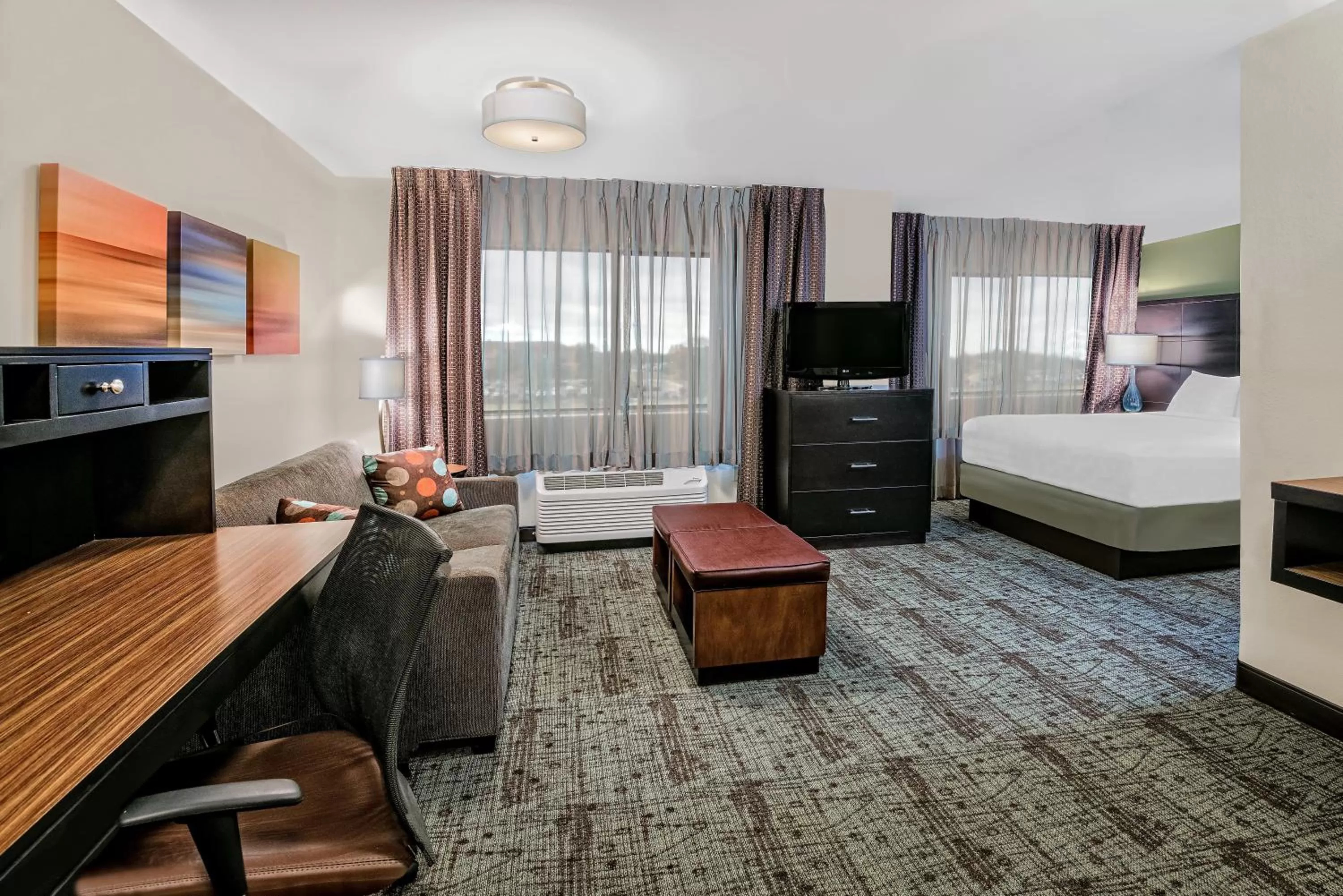 Queen Studio Suite with Hearing Accessible Roll in Shower - Non-Smoking in Staybridge Suites Lubbock-University Area by IHG