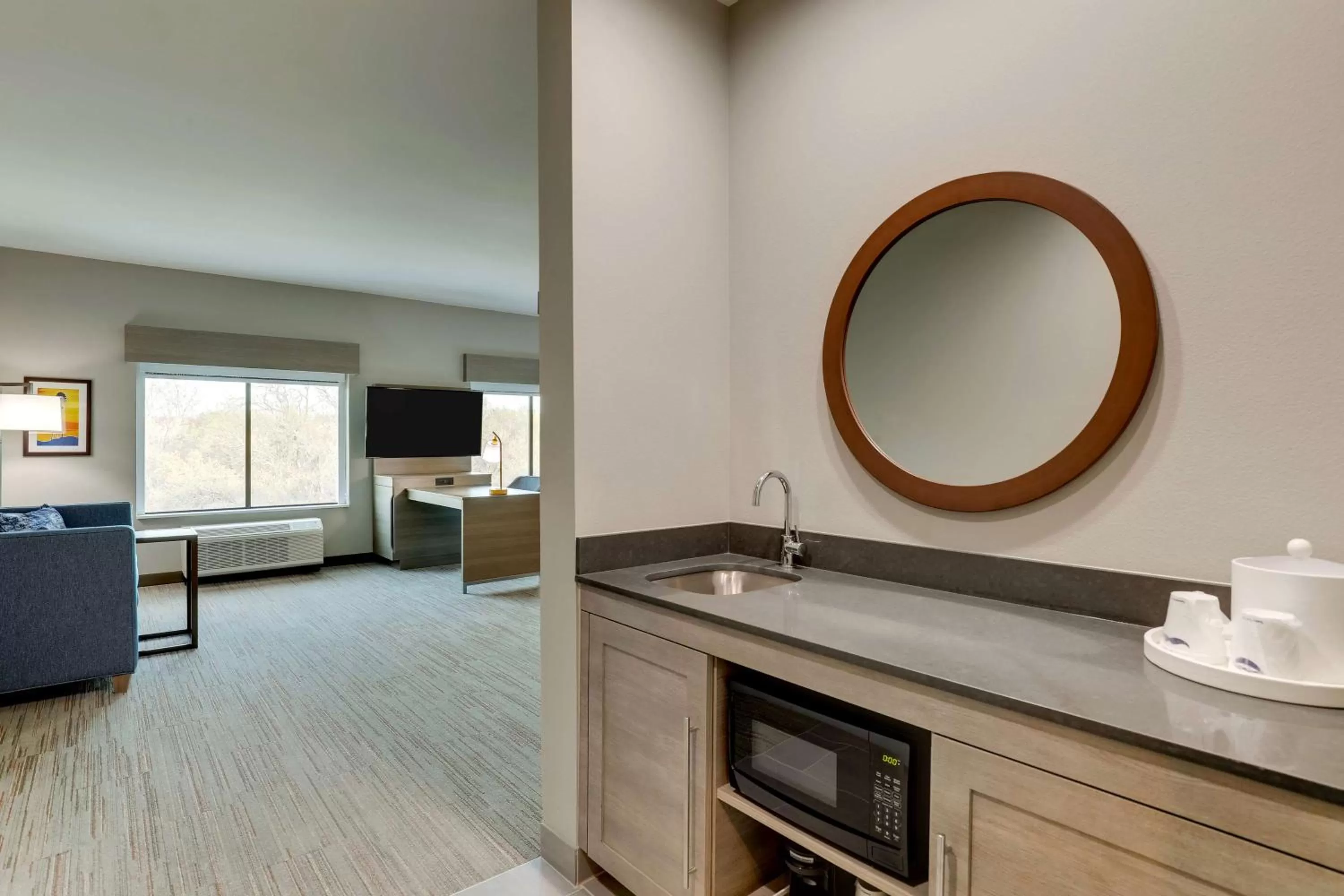 King Studio Suite in Hampton Inn & Suites Weatherford, Tx