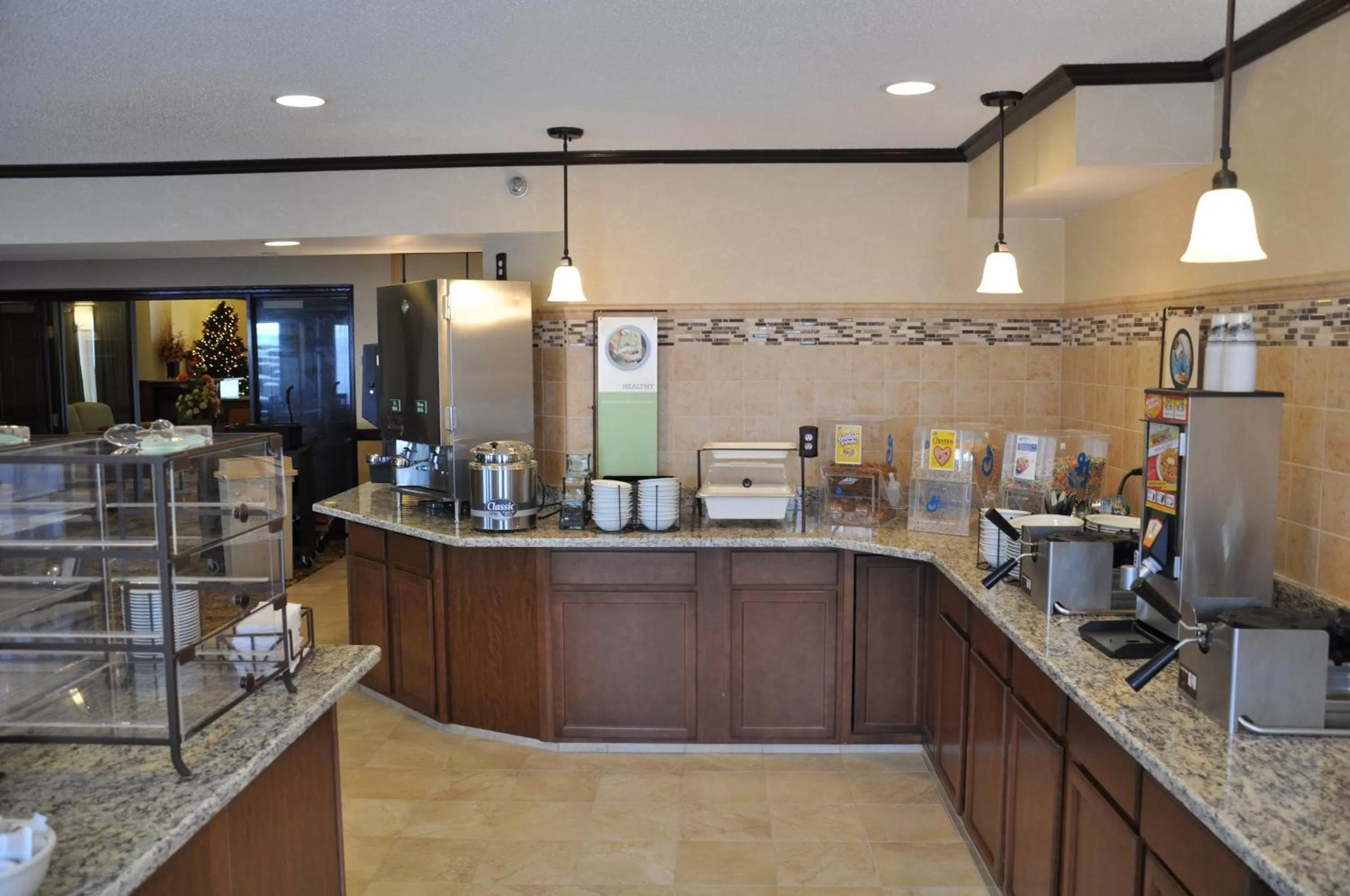 King Room with Roll-in Shower - Disability Access/Non-Smoking in Country Inn & Suites by Radisson, Coon Rapids, MN