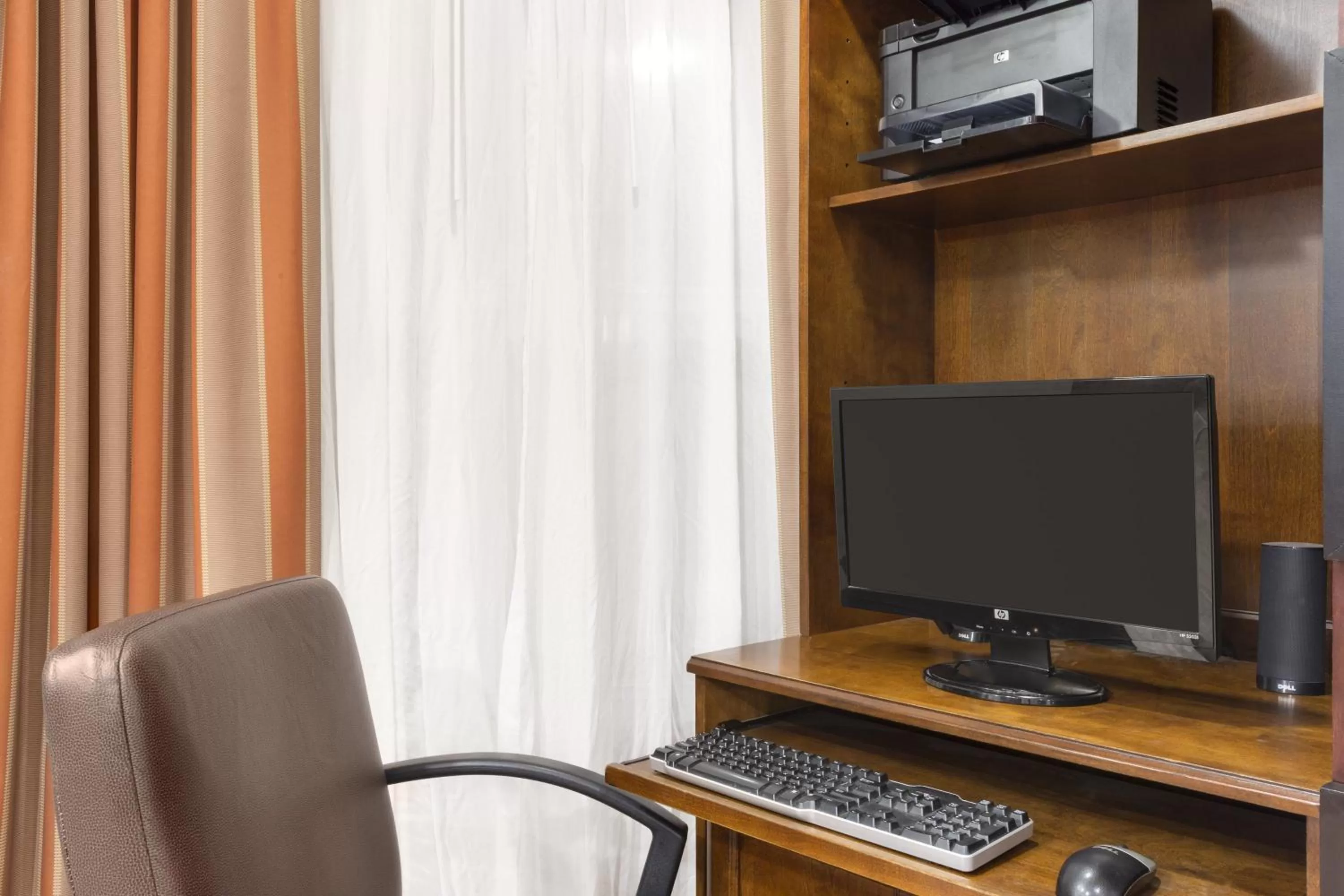 One-Bedroom King Suite - Disability Access in Country Inn & Suites by Radisson, Texarkana, TX