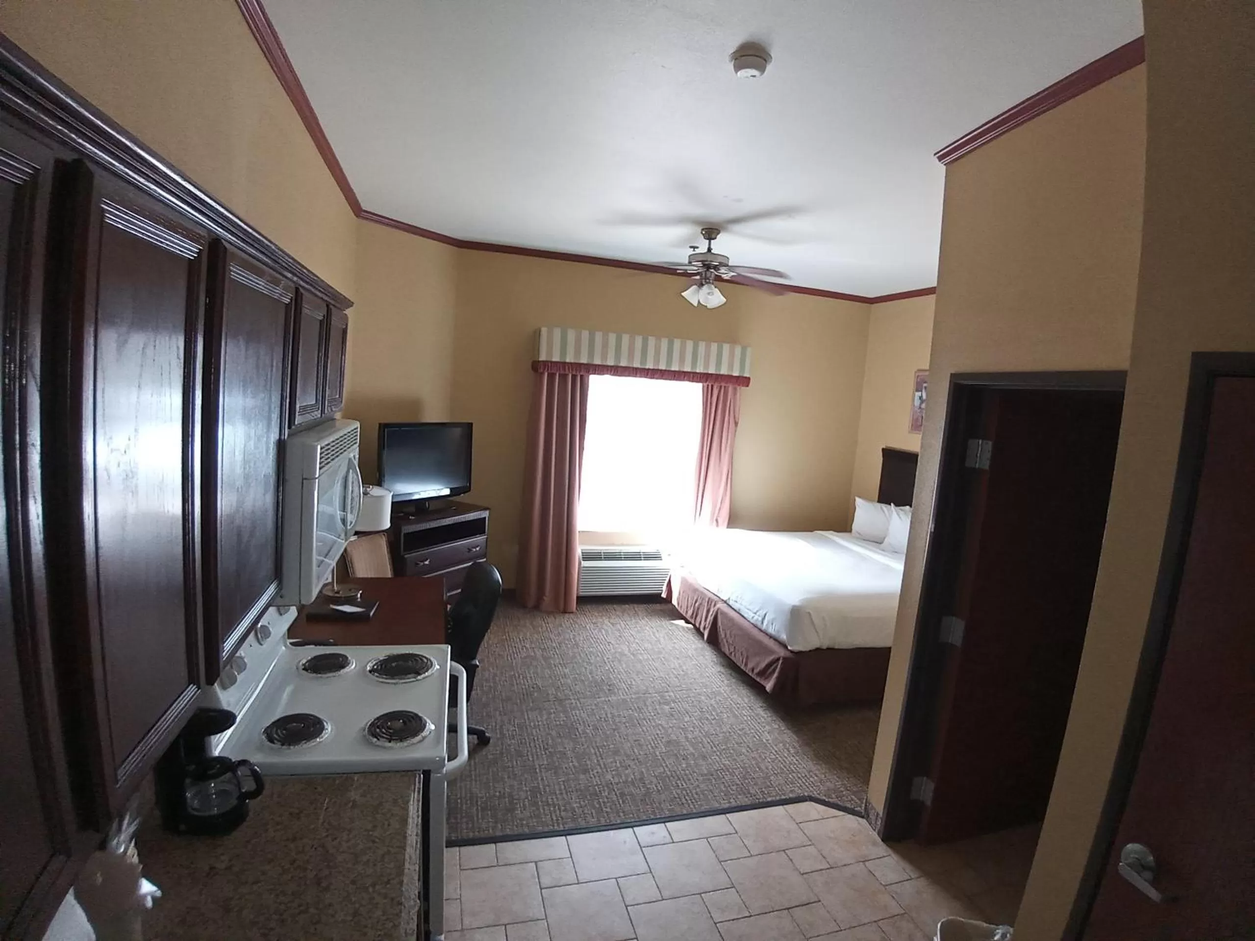 King Room in Hawthorn Extended Stay by Wyndham Corpus Christi Padre Isle