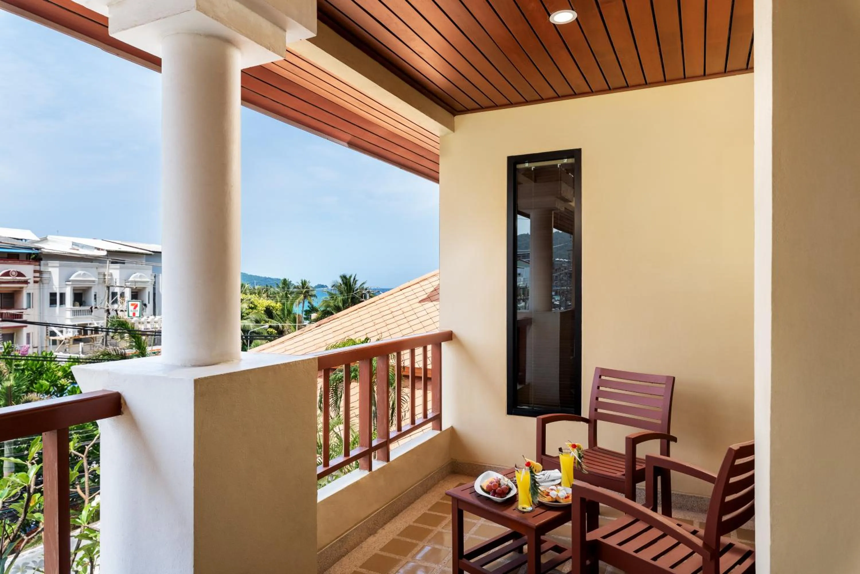 Executive Suite in Patong Paragon Resort & Spa SHA Extra Plus