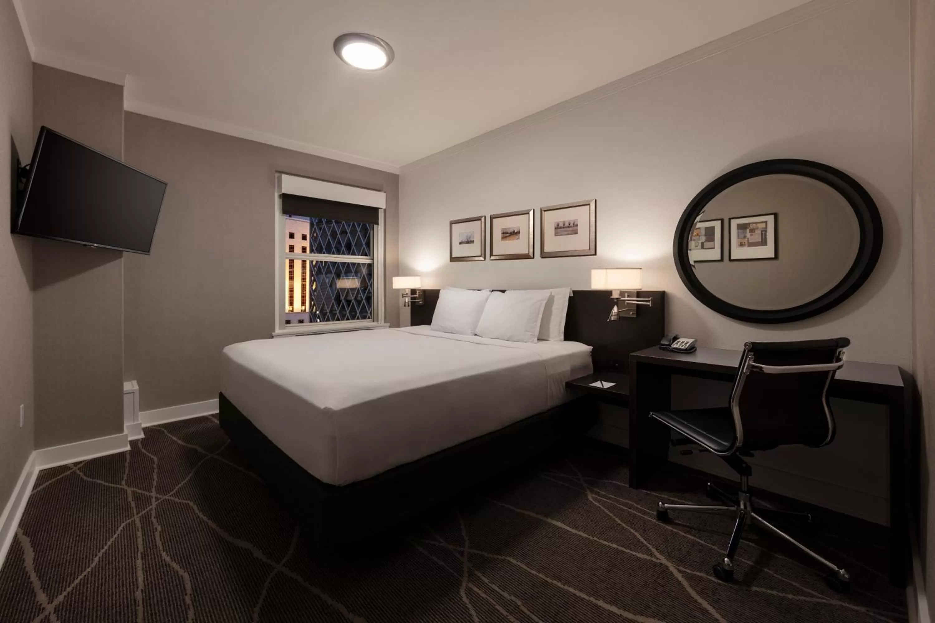 Superior King  in Executive Hotel Pacific