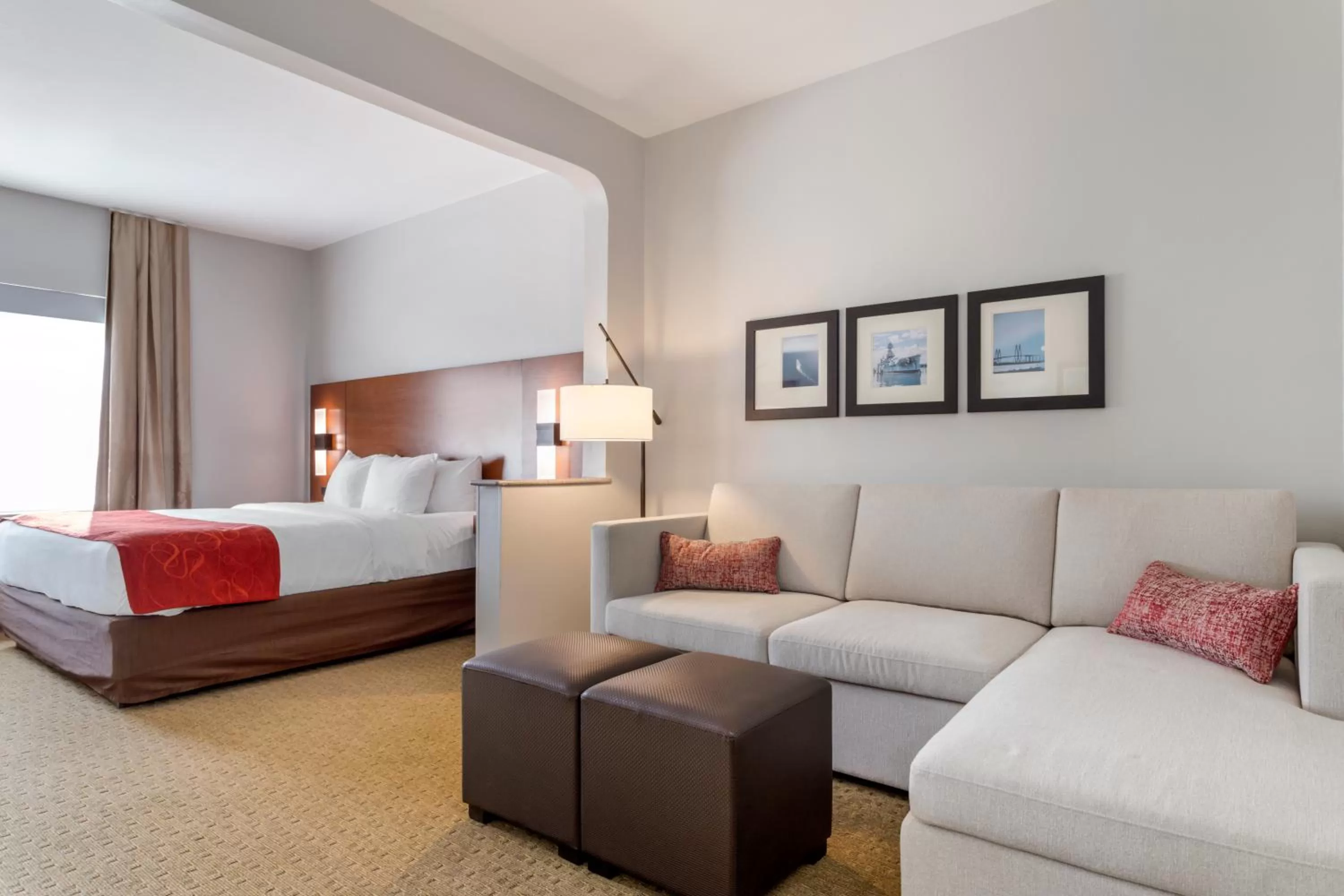 King Suite in Comfort Suites La Porte