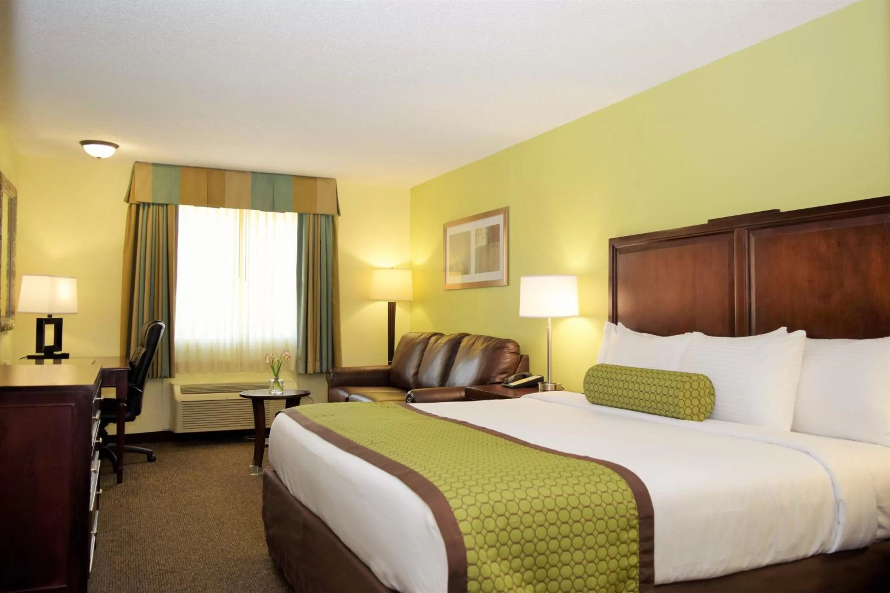 King Suite - Non-Smoking in Baymont by Wyndham Pierre