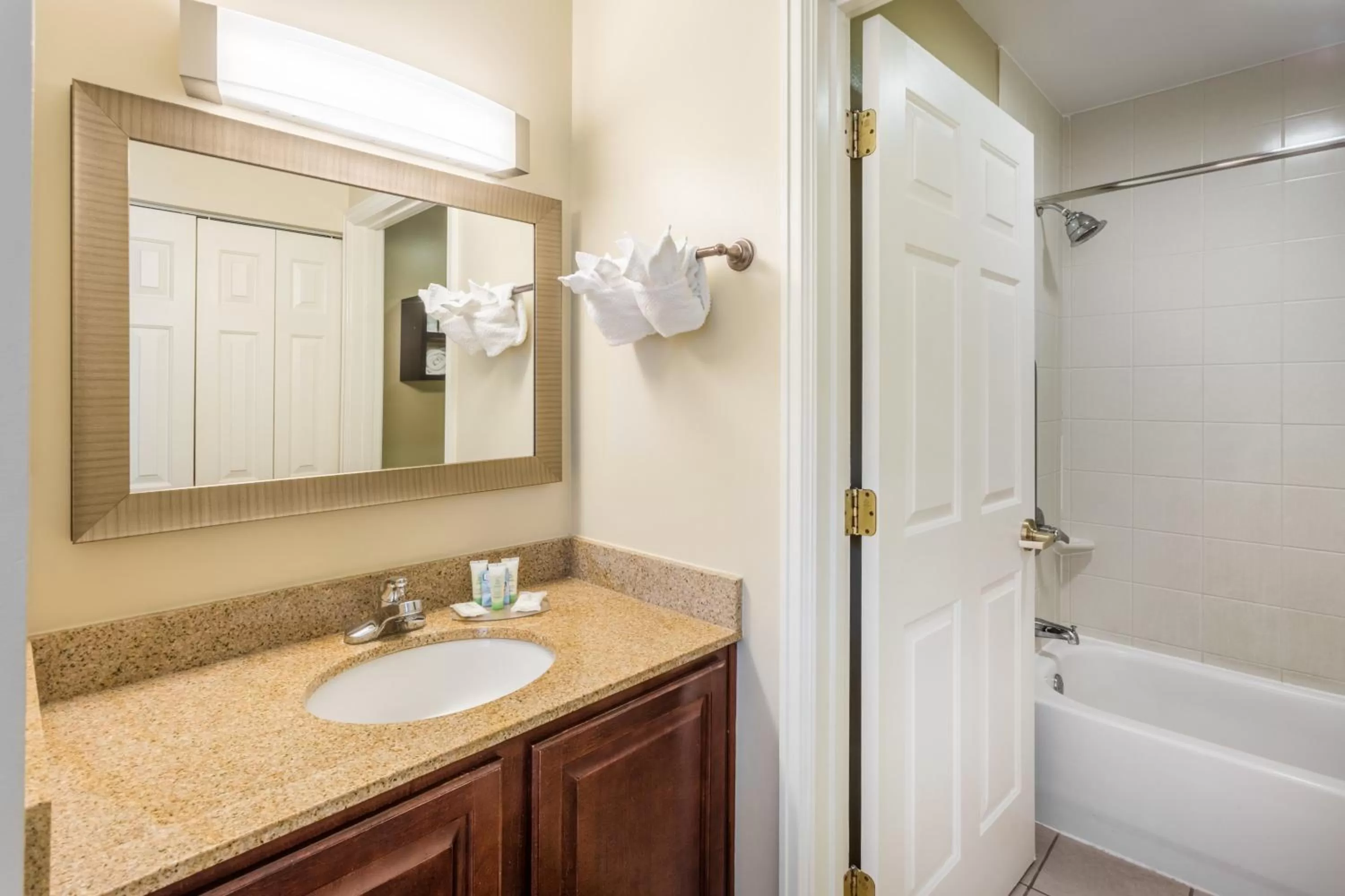 One-Bedroom Double Suite with Two Double Beds in Staybridge Suites Savannah Historic District by IHG