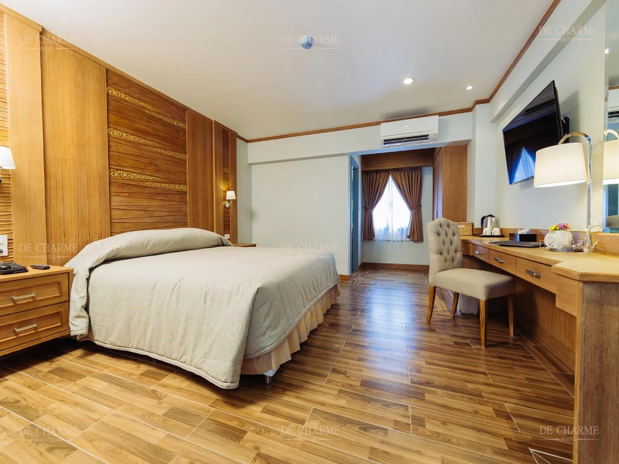 Deluxe Double or Twin Room in Decharme Hotel