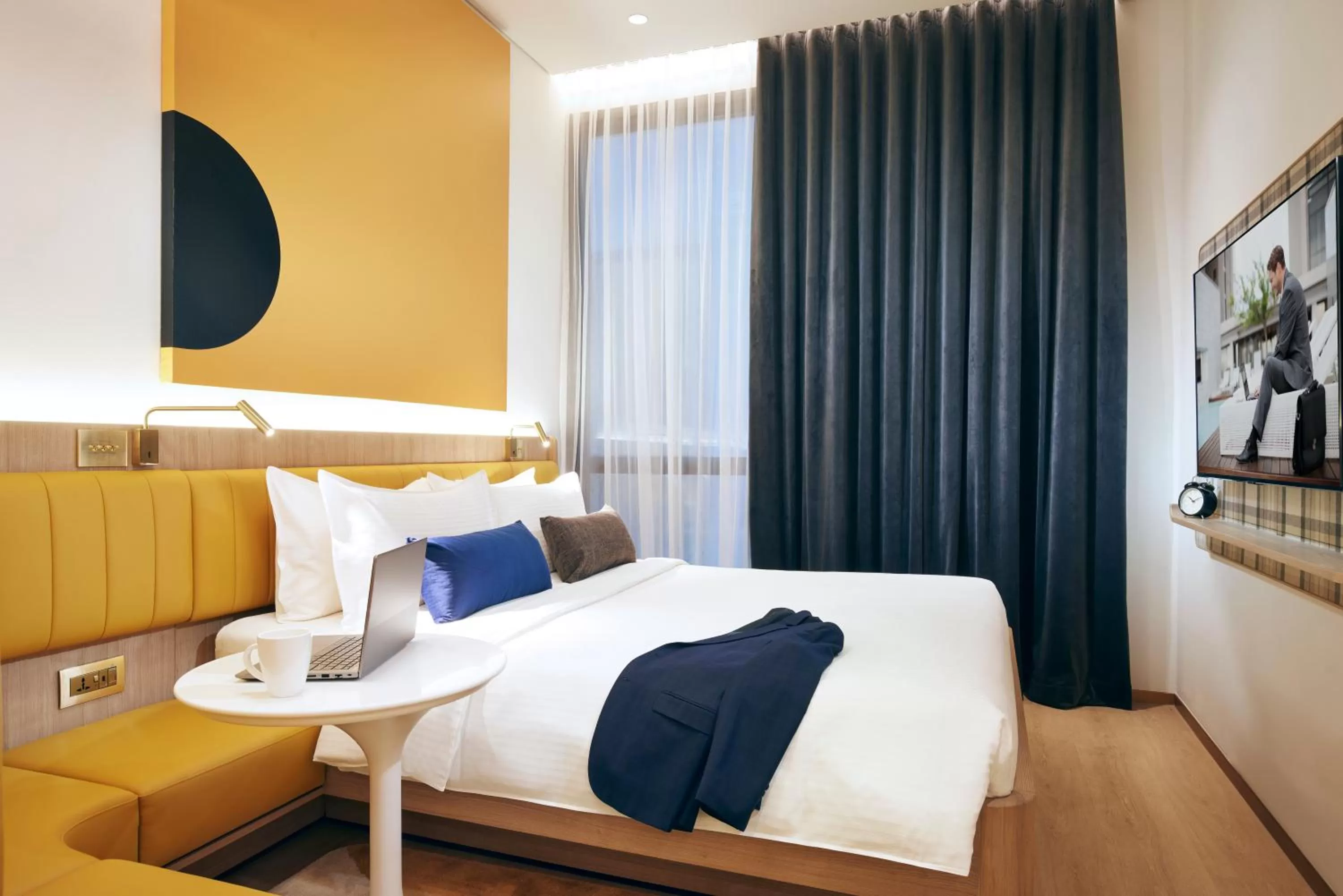 Superior Queen Room in Citadines Connect City Centre Singapore