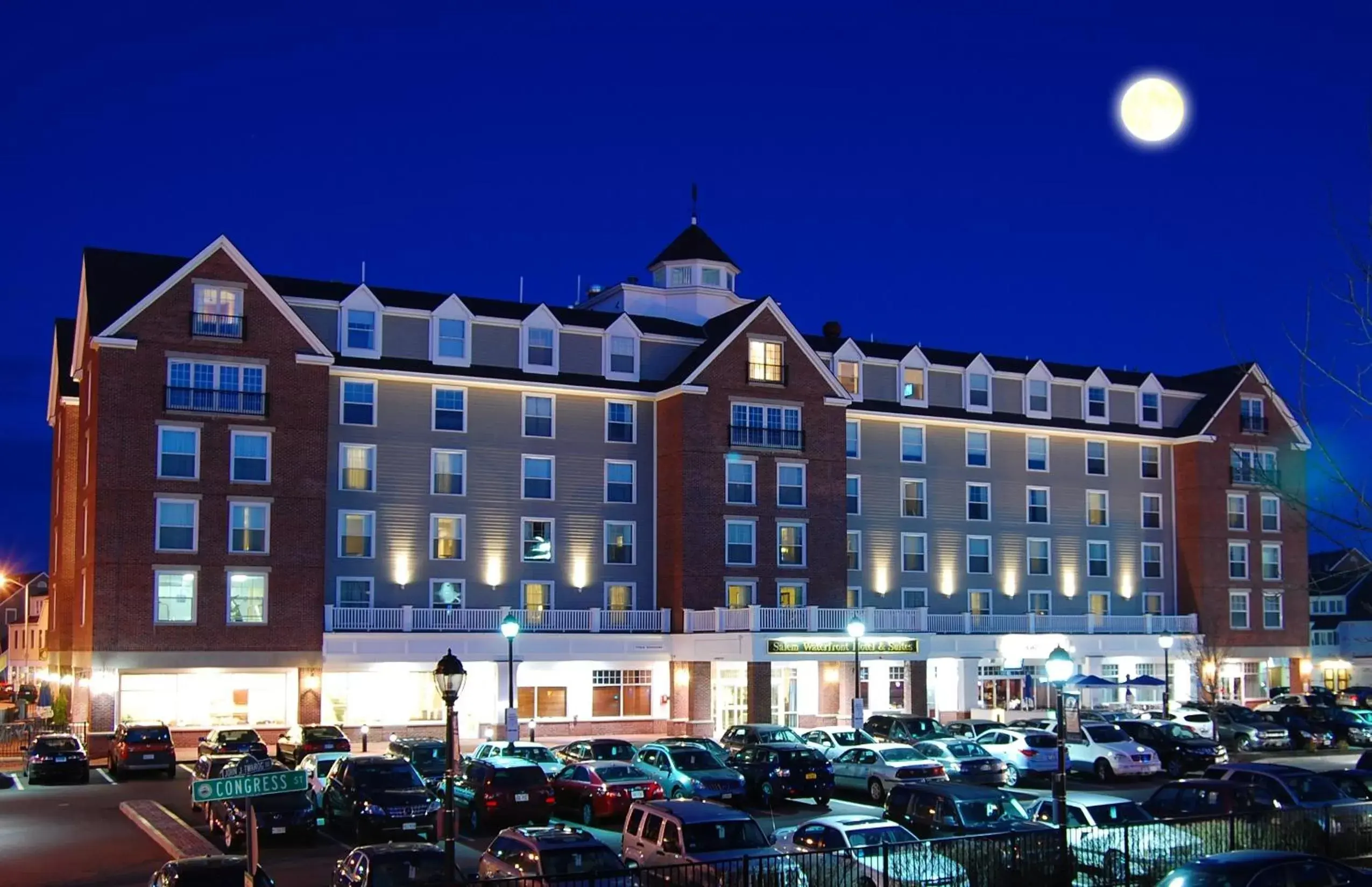 Salem Waterfront Hotel & Suites Salem Waterfront Hotel & Suites